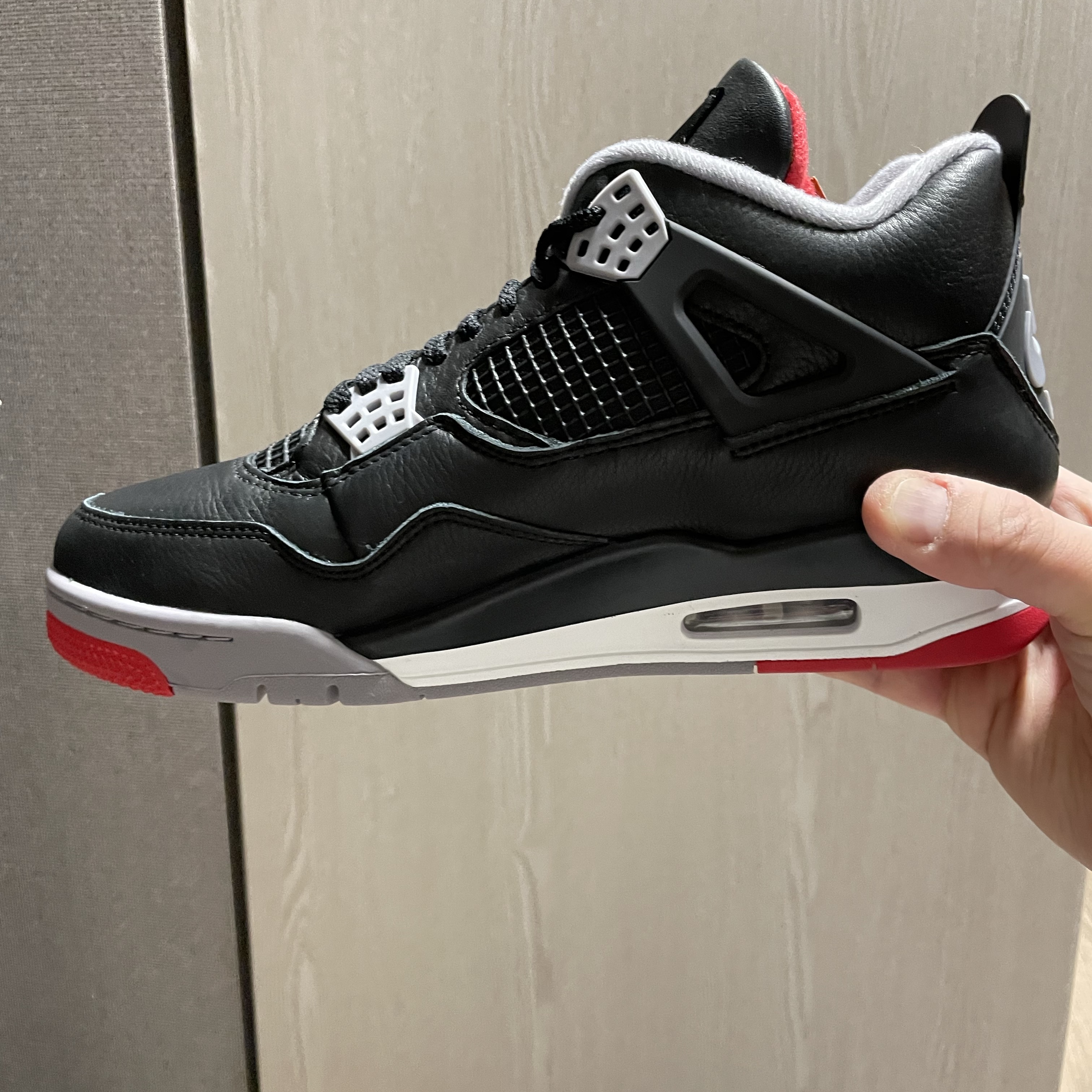 Jordan 4 Retro Bred Reimagined 착용 스타일 - 4
