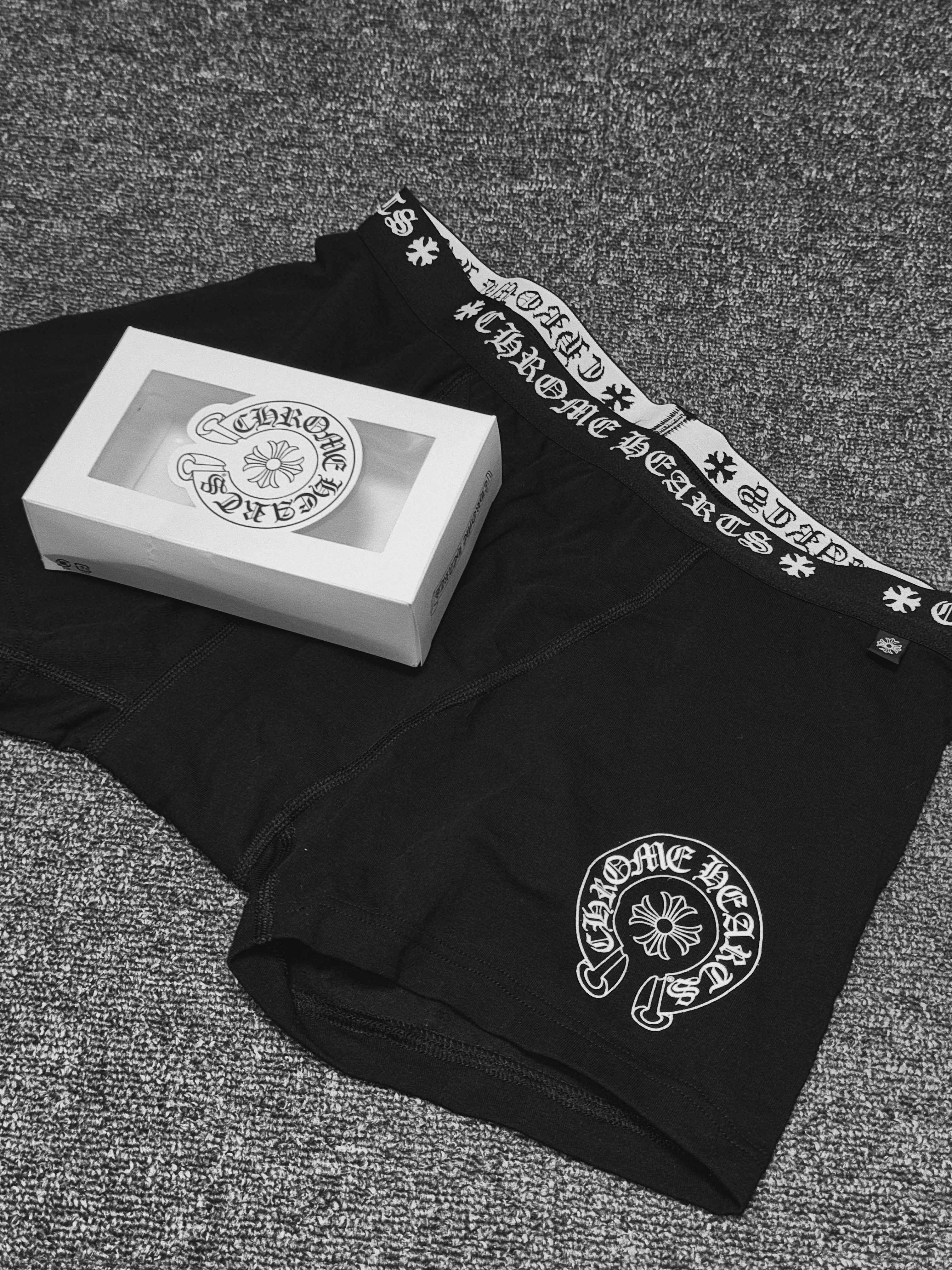 Chrome Hearts Boxer Brief Black 착용 스타일 - 1
