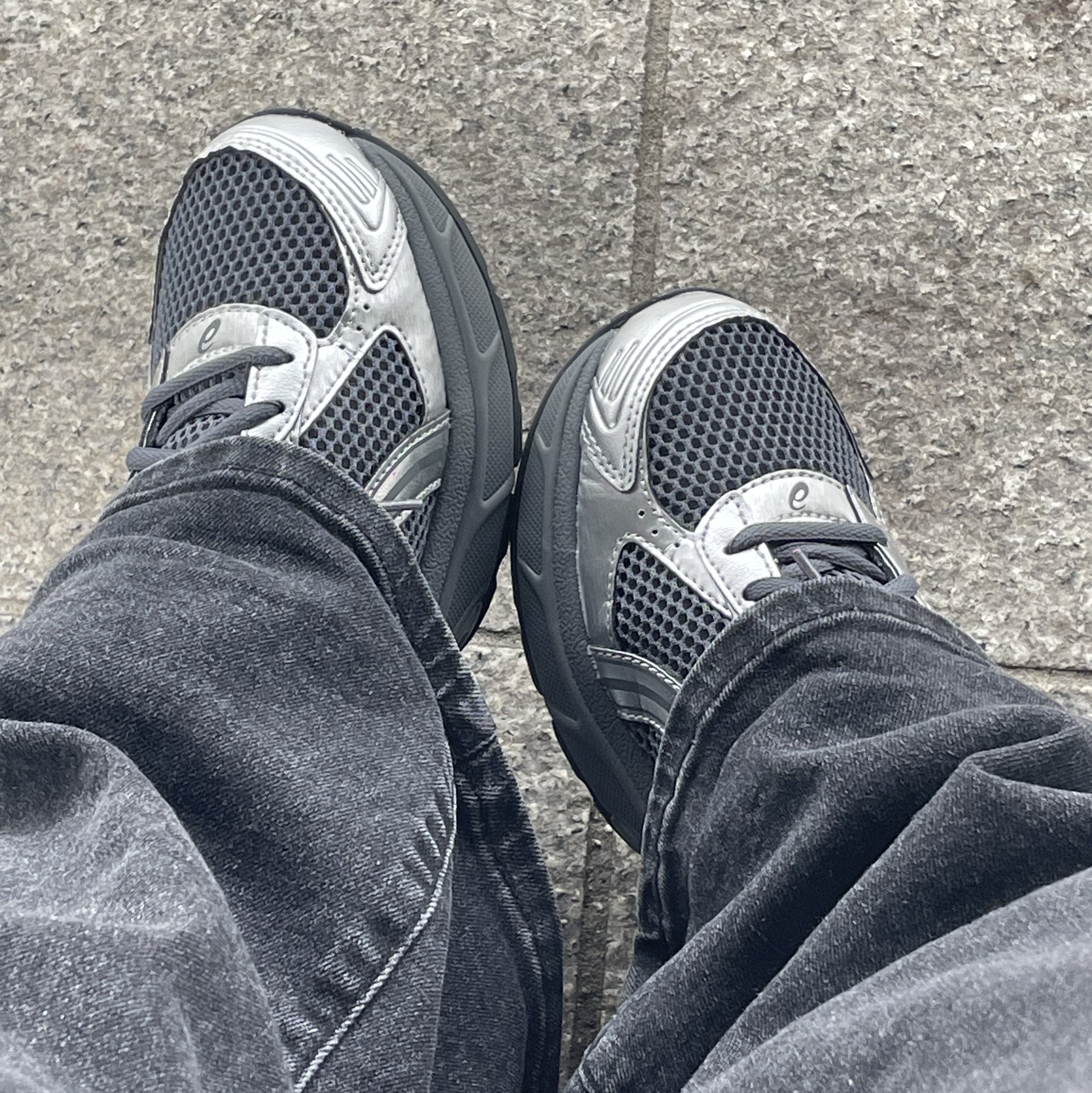 Asics Gel-1130 Steel Grey Pure Silver 착용 스타일 - 1