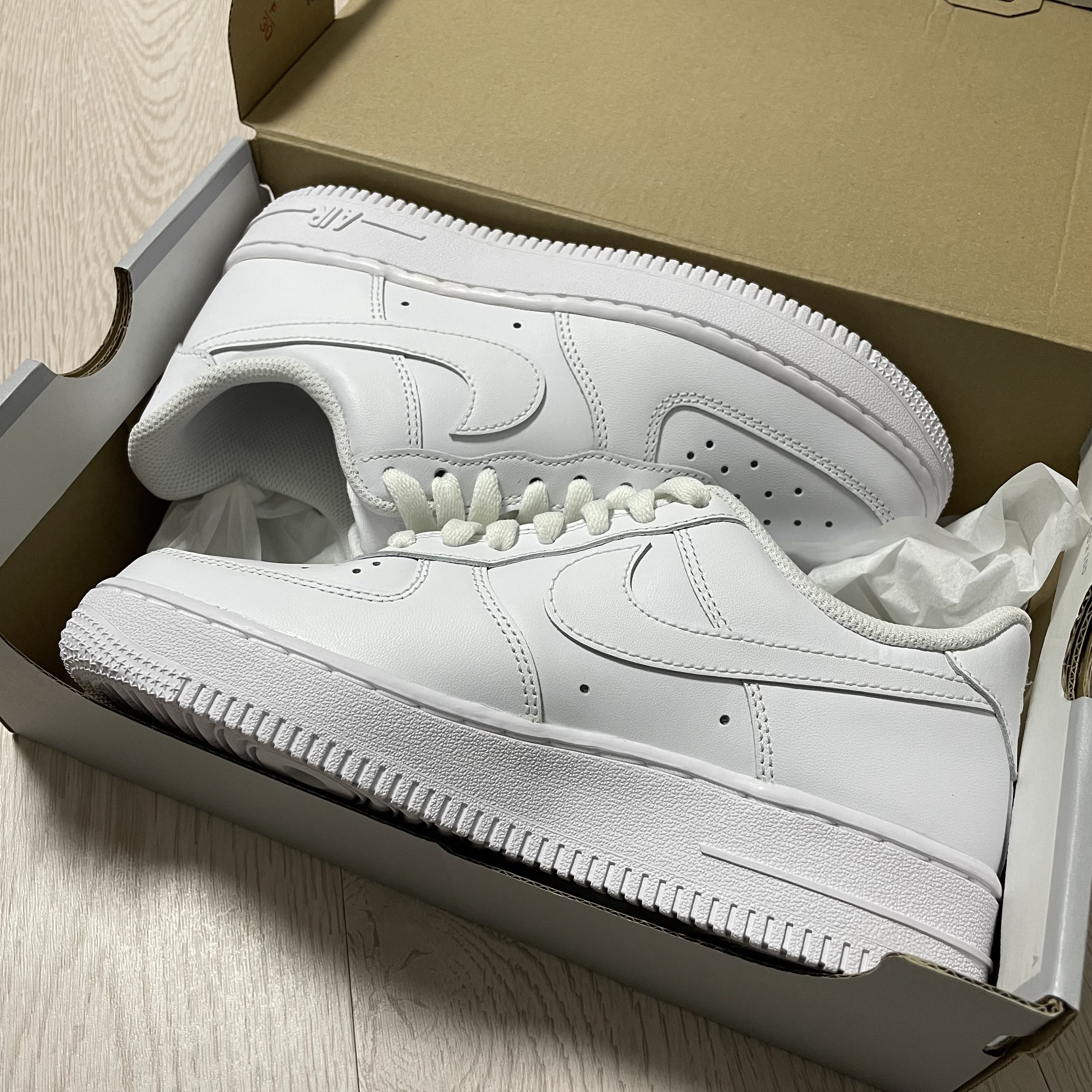 (W) Nike Air Force 1 '07 Low White 착용 스타일 - 1