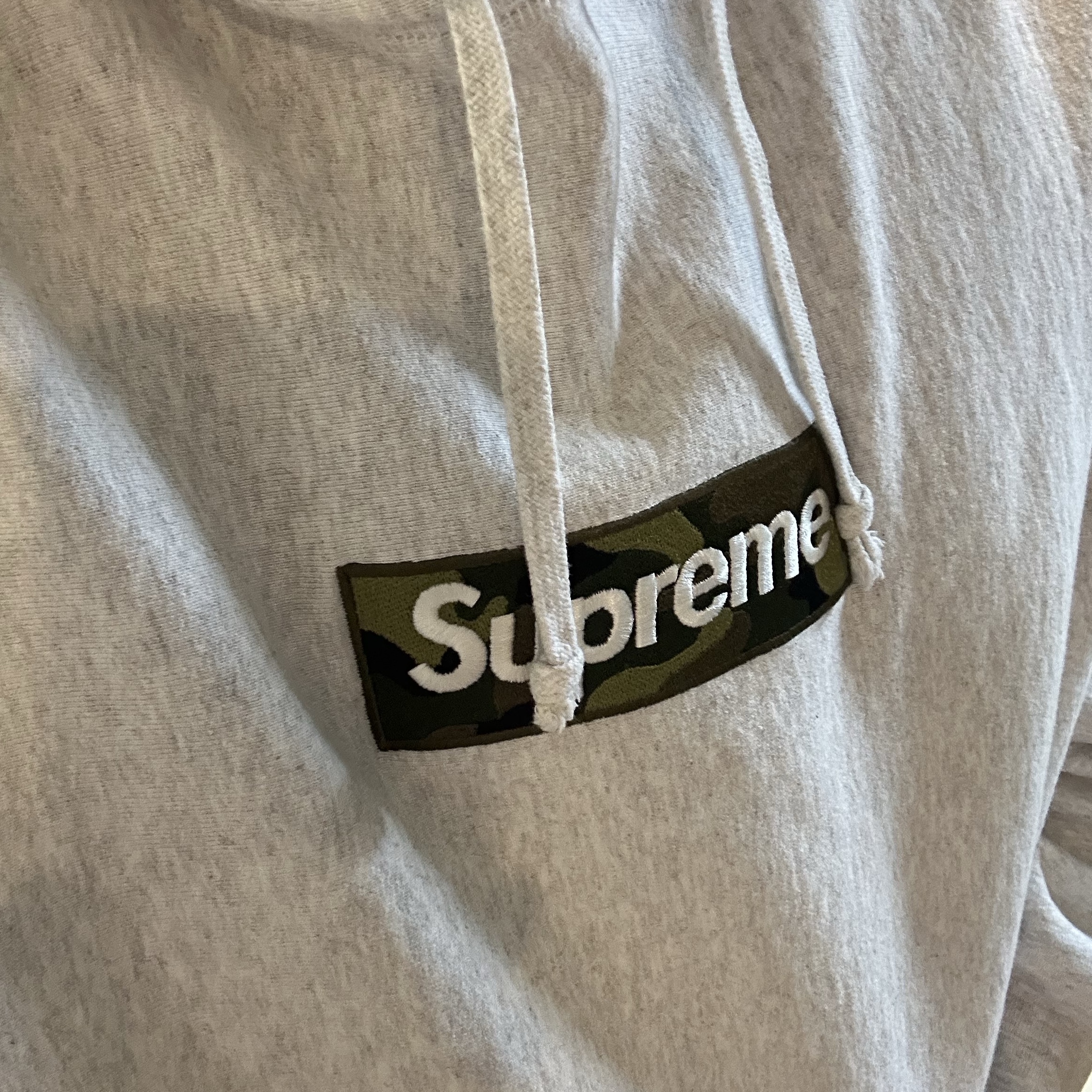 Supreme Box Logo Hooded Sweatshirt Ash Grey - 23FW 착용 스타일
