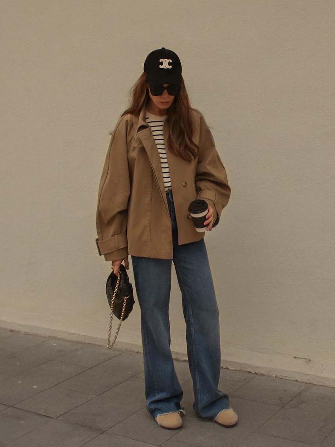 (W) Celine Triomphe Baseball Cap in Cotton Navy, (W) Celine Triomphe Baseball Cap in Cotton Khaki 착용 스타일 - 3