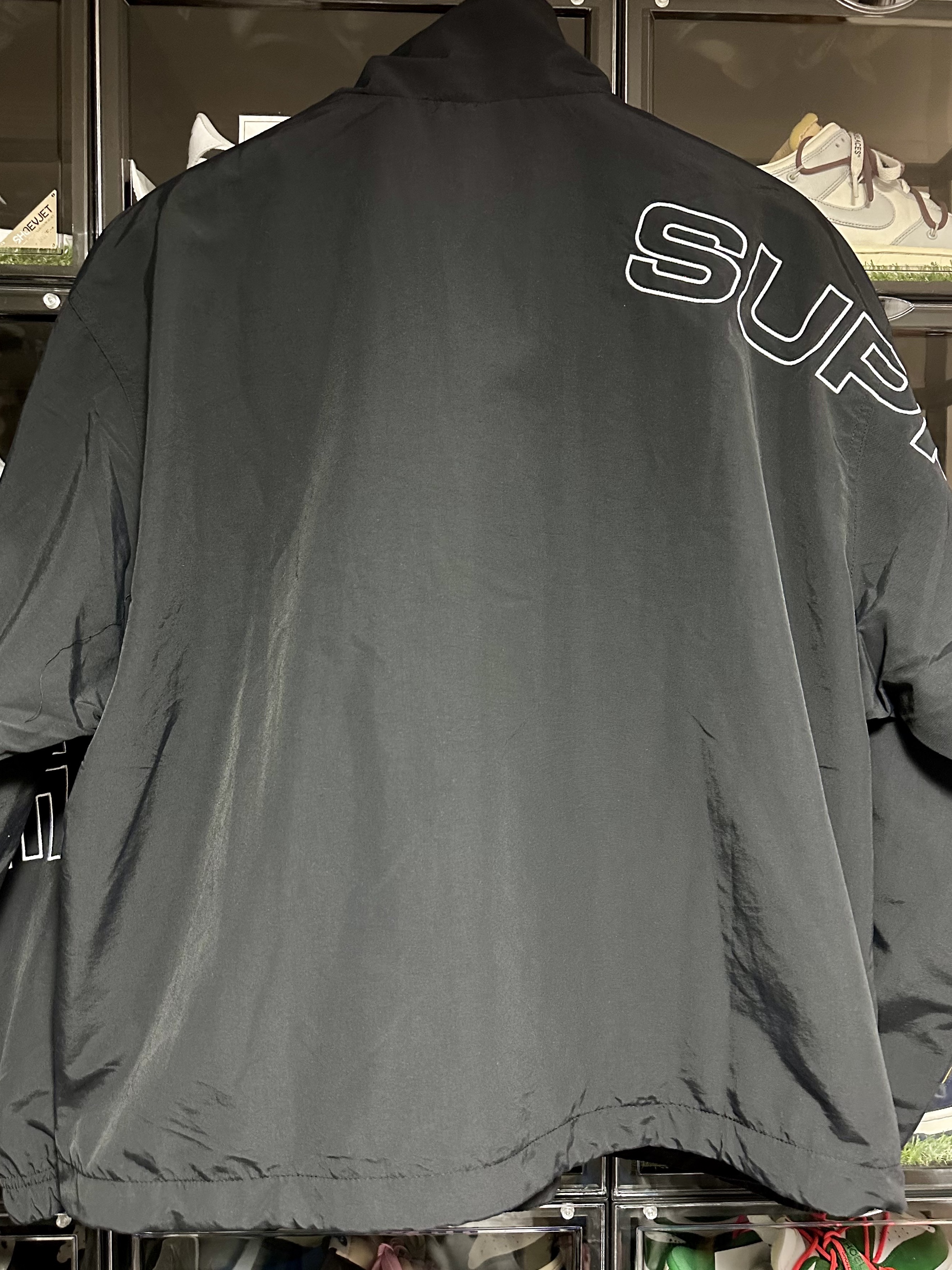 Supreme Spellout Embroidered Track Jacket Black - 23FW 착용 스타일 - 2