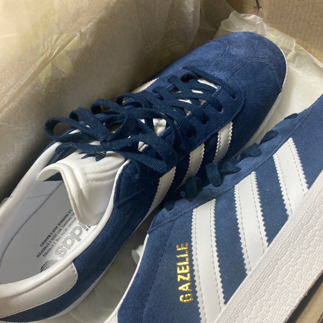 Adidas Gazelle Collegiate Navy 착용 스타일