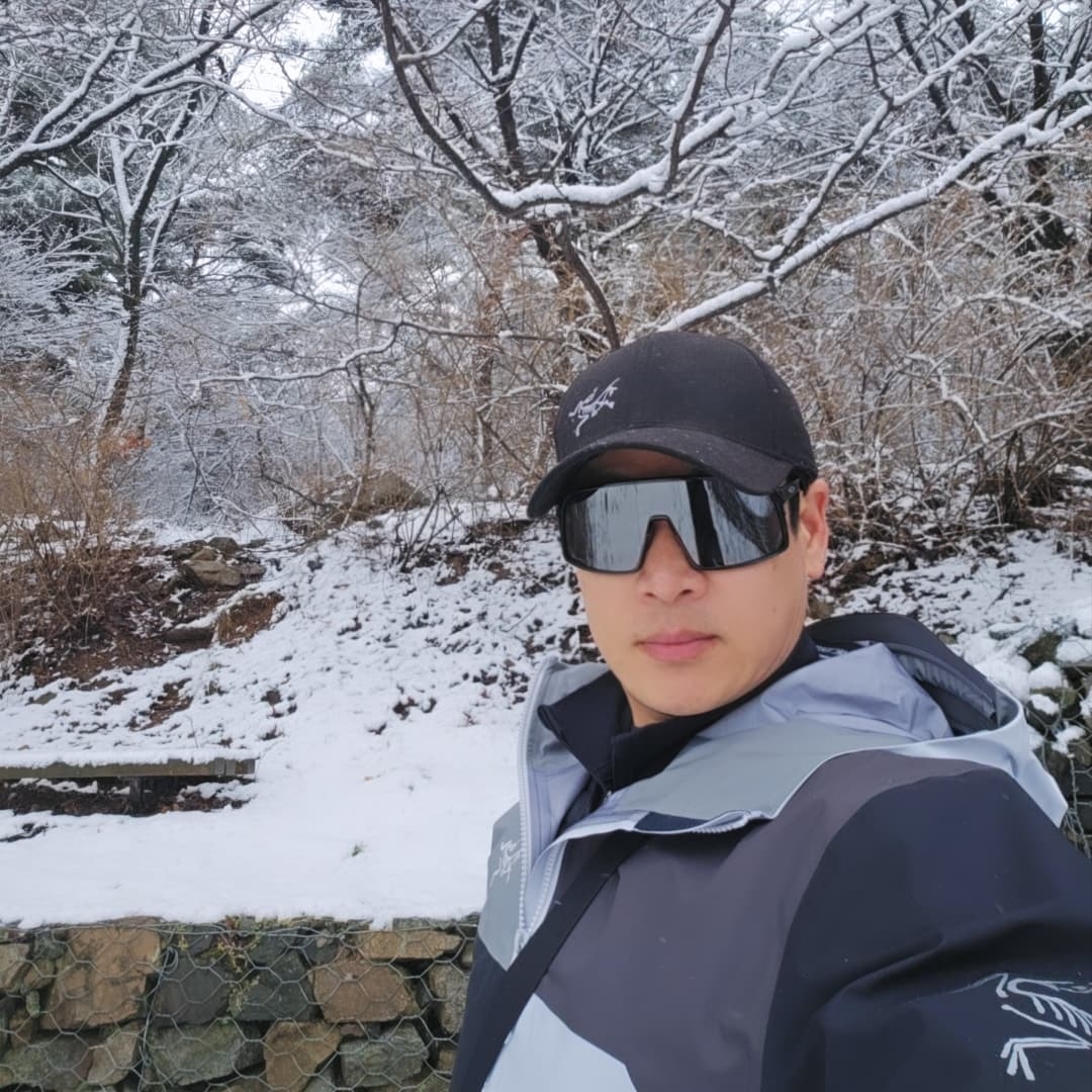 아크테릭스 x 빔즈 베타 자켓 트랭퀼 착용 스타일