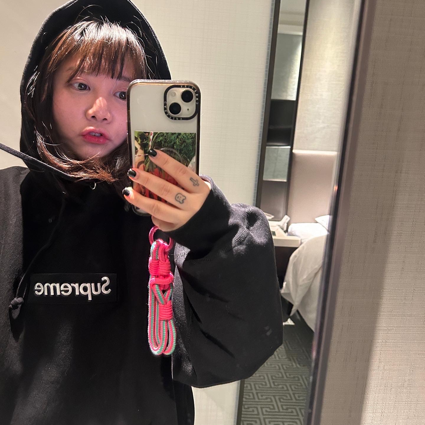 Supreme Box Logo Hooded Sweatshirt Black - 23FW 착용 스타일 - 1