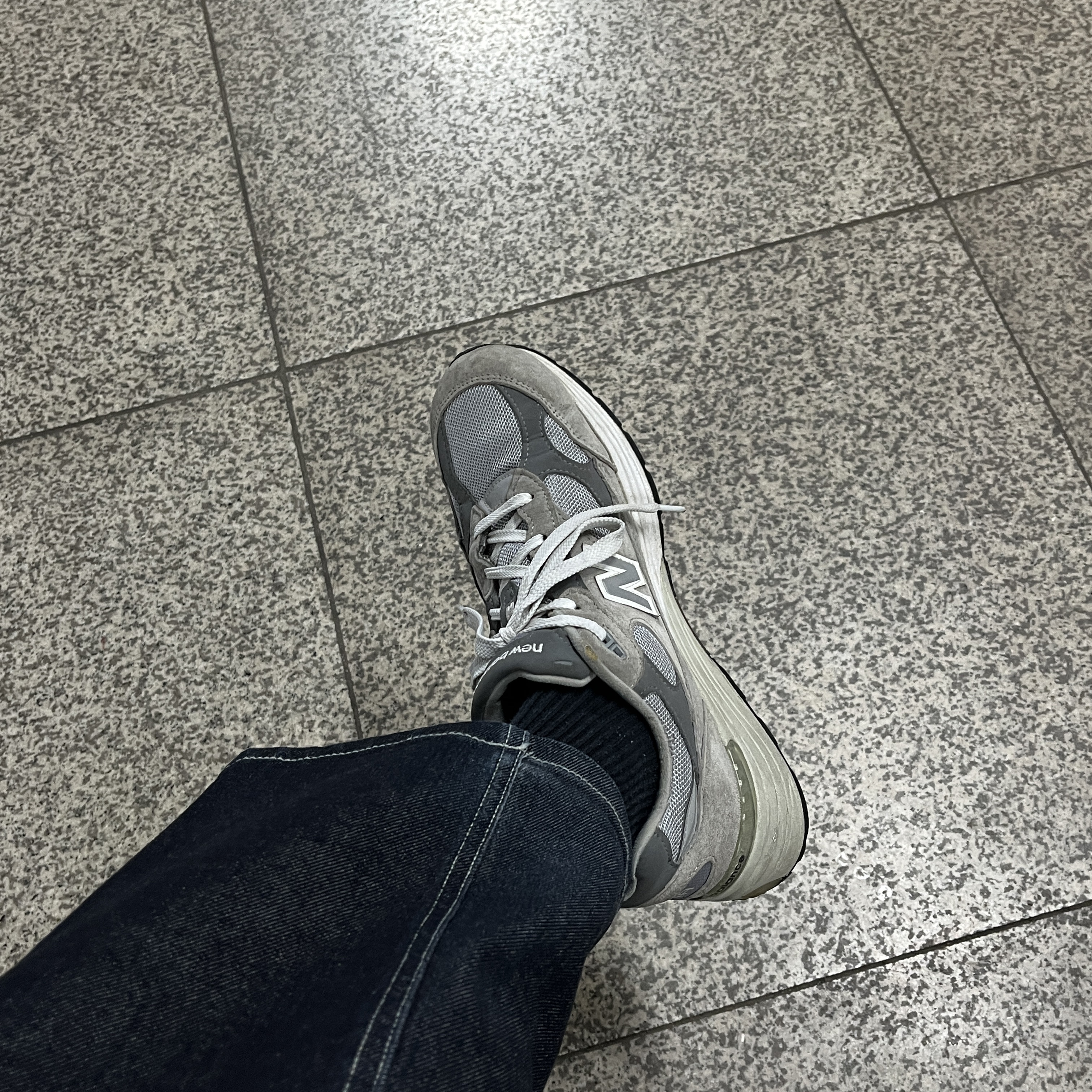 New Balance 992 Made in USA Grey - D Standard 착용 스타일