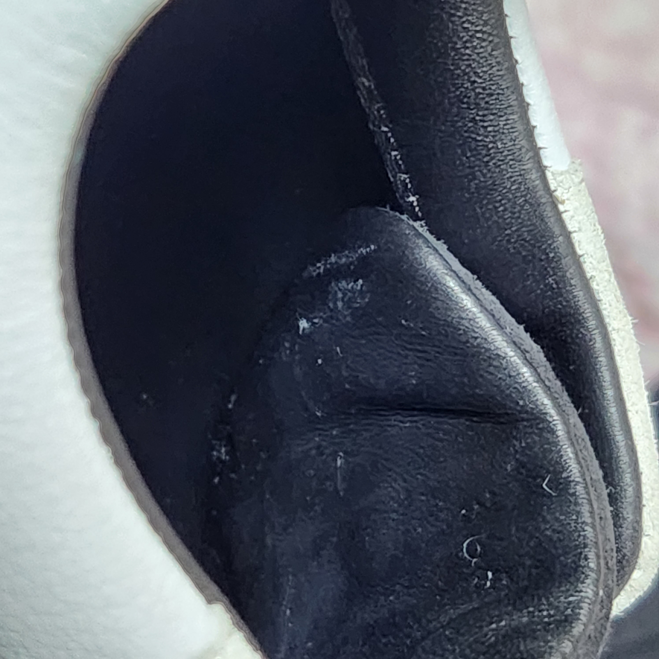 (W) Hermes Bouncing Sneakers Sport Suede Goatskin & Blanc Noir 착용 스타일 - 4