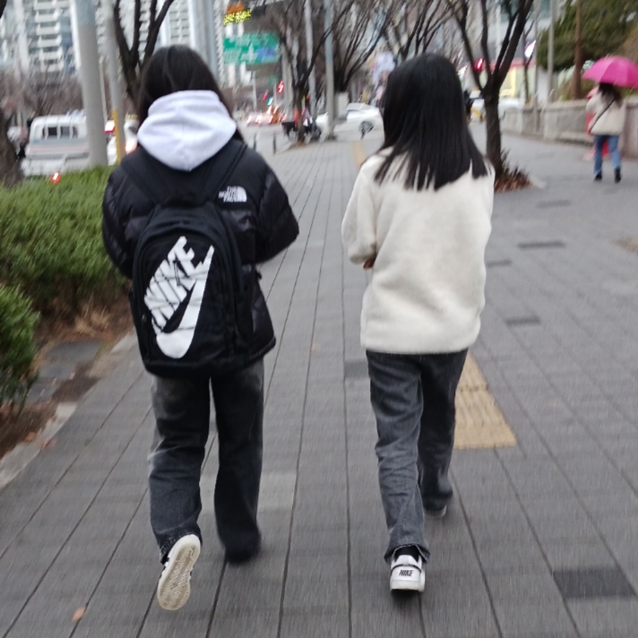 Nike Hayward Backpack 26L Black 착용 스타일