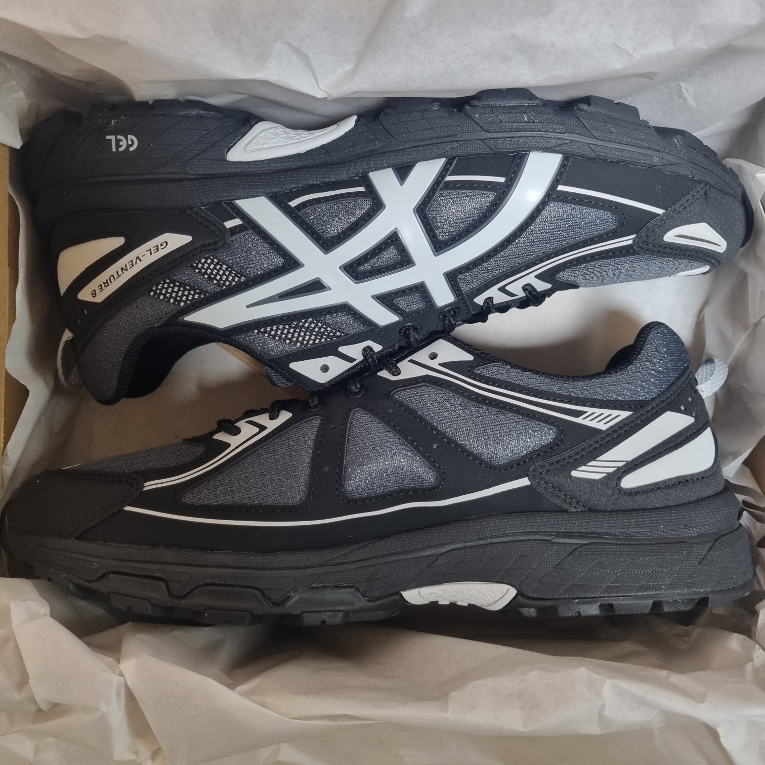 Asics Gel-Venture 6 Carrier Grey 착용 스타일