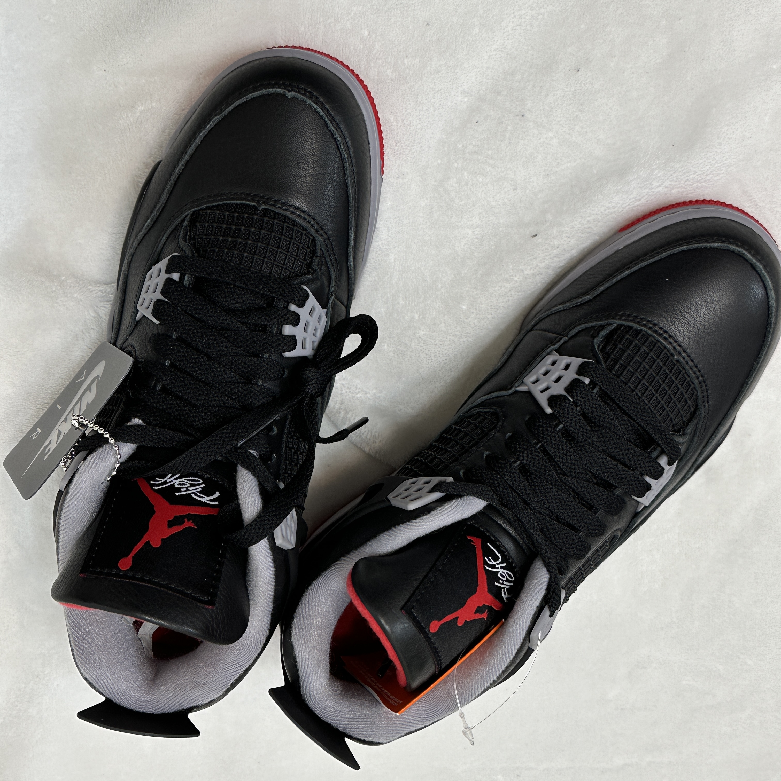 Jordan 4 Retro Bred Reimagined 착용 스타일 - 2