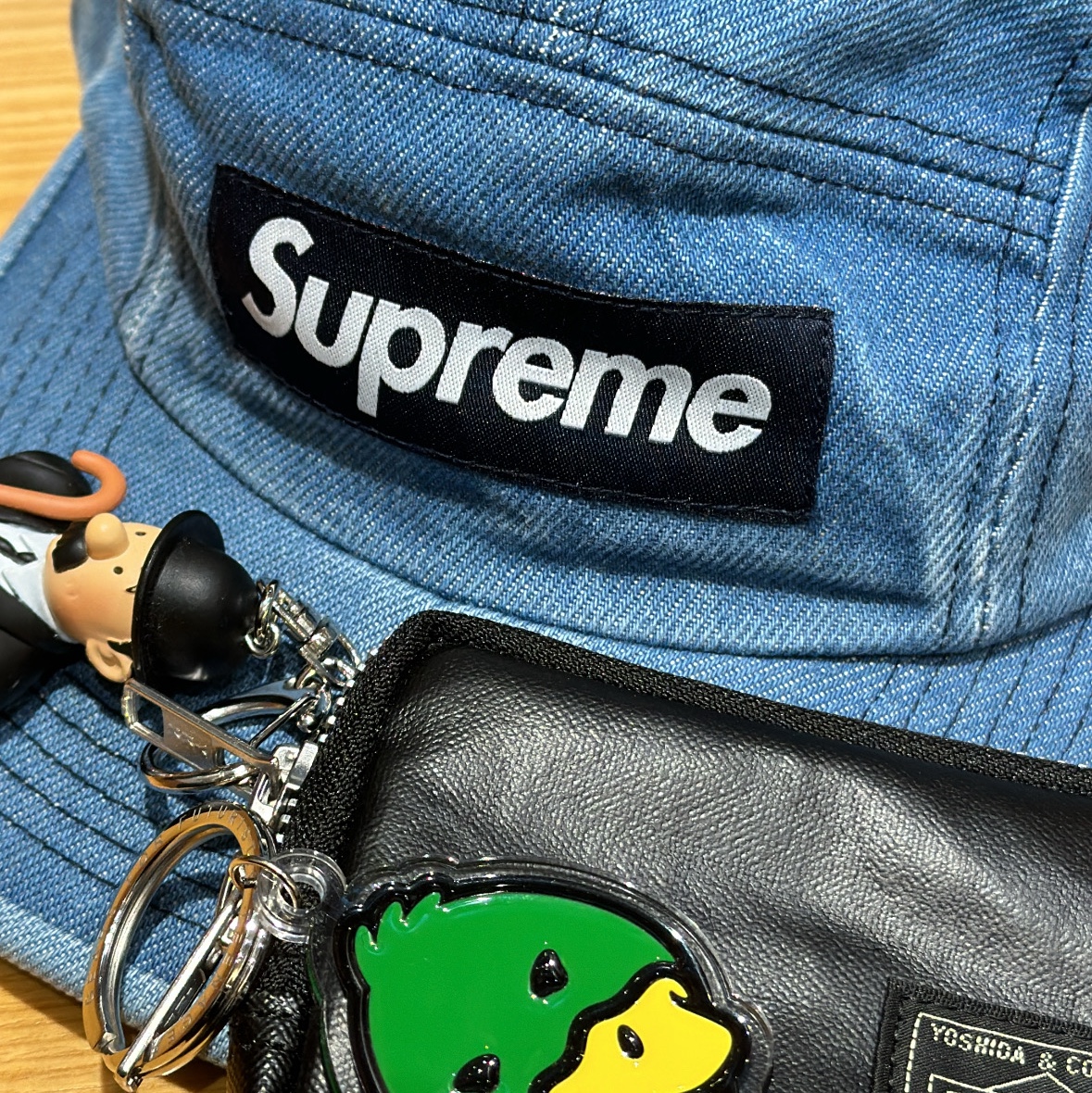 Porter Freestyle Multi Coin Case Black, Supreme Washed Chino Twill Camp Cap Denim - 23FW 착용 스타일