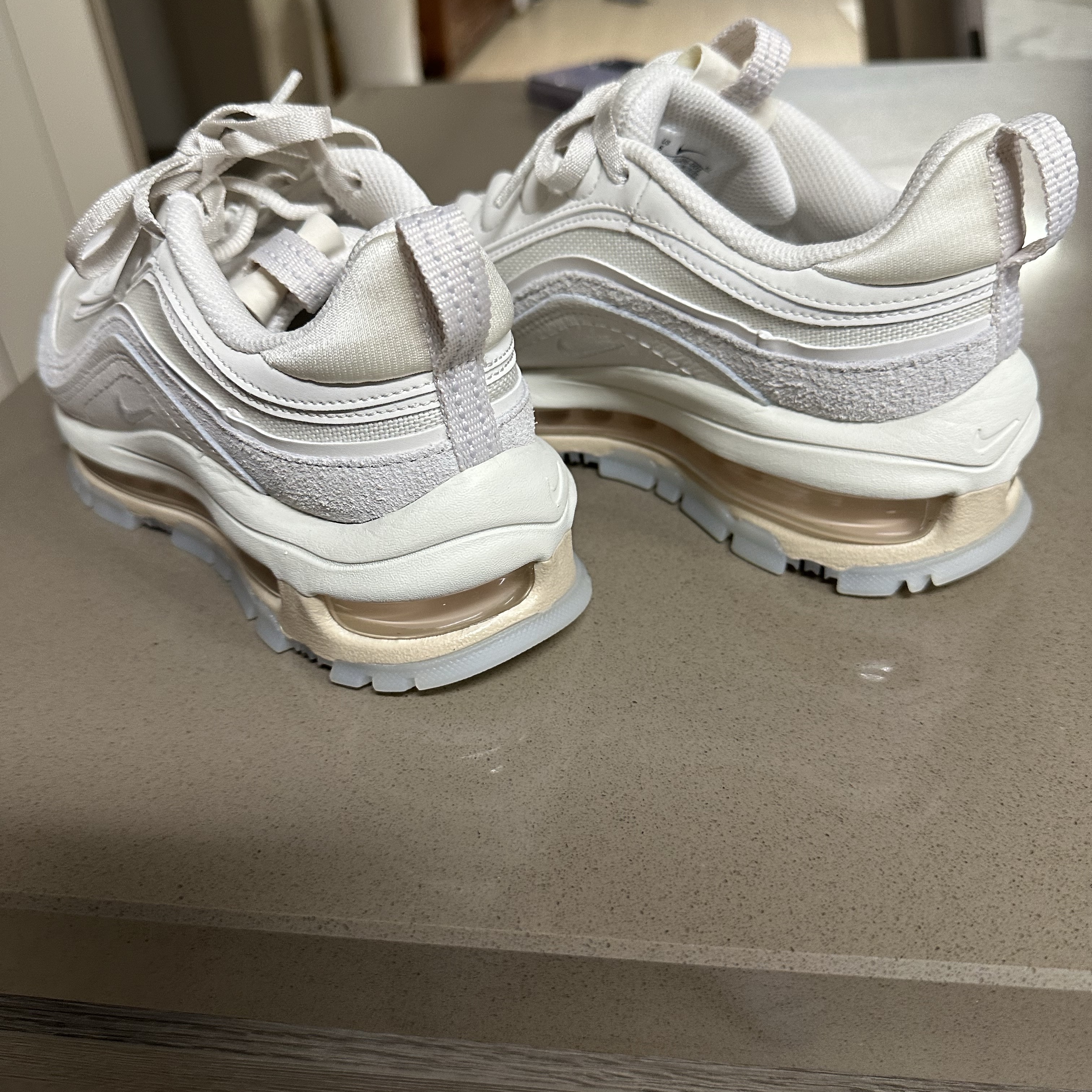 (W) Nike Air Max 97 Futura Phantom 착용 스타일 - 2