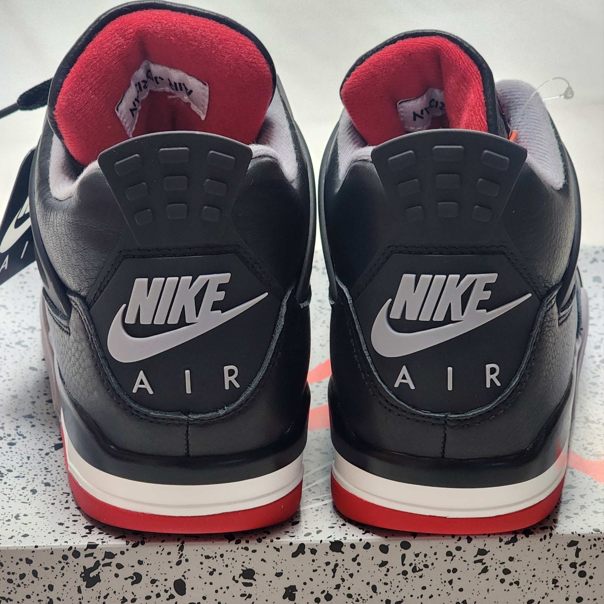 Jordan 4 Retro Bred Reimagined 착용 스타일 - 3