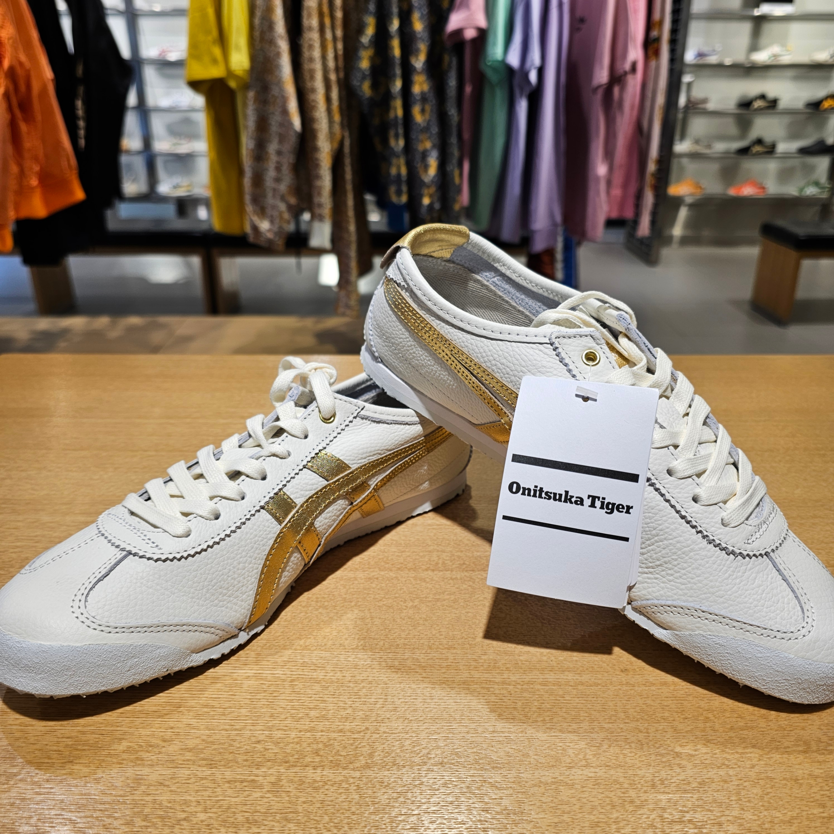 Onitsuka Tiger Mexico 66 White Gold 착용 스타일 - 3