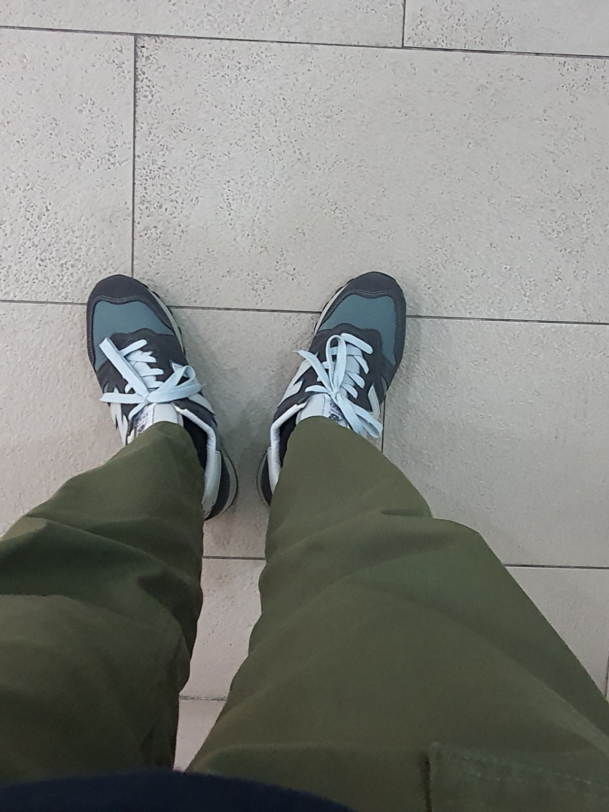 New Balance 1300 Made in USA Steel Blue - D Standard 착용 스타일