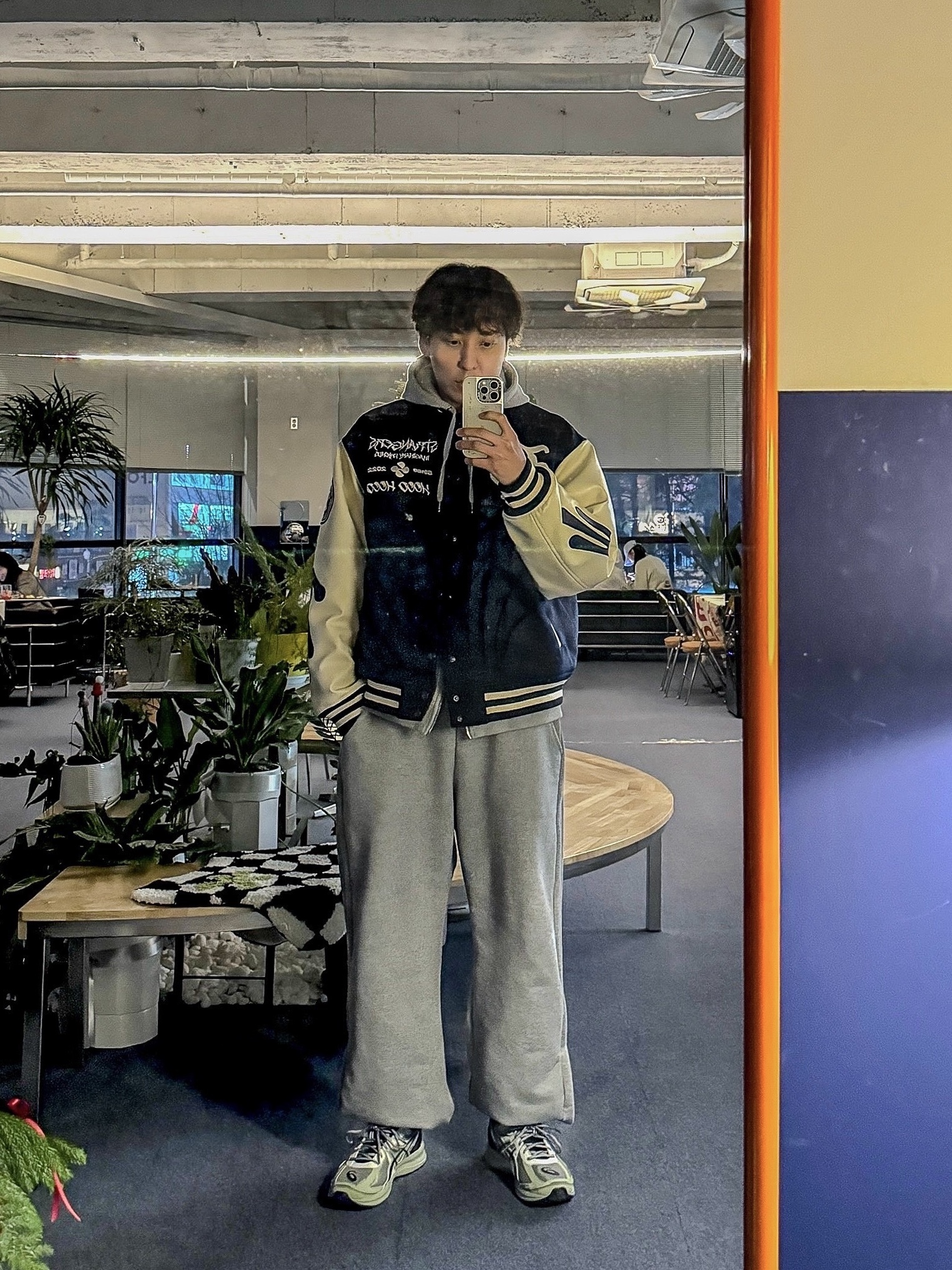 Asics Jog 100 S Sheet Rock - 2E Wide, MJD Side Snap Wide C/P Sweatpants Melange Grey 착용 스타일