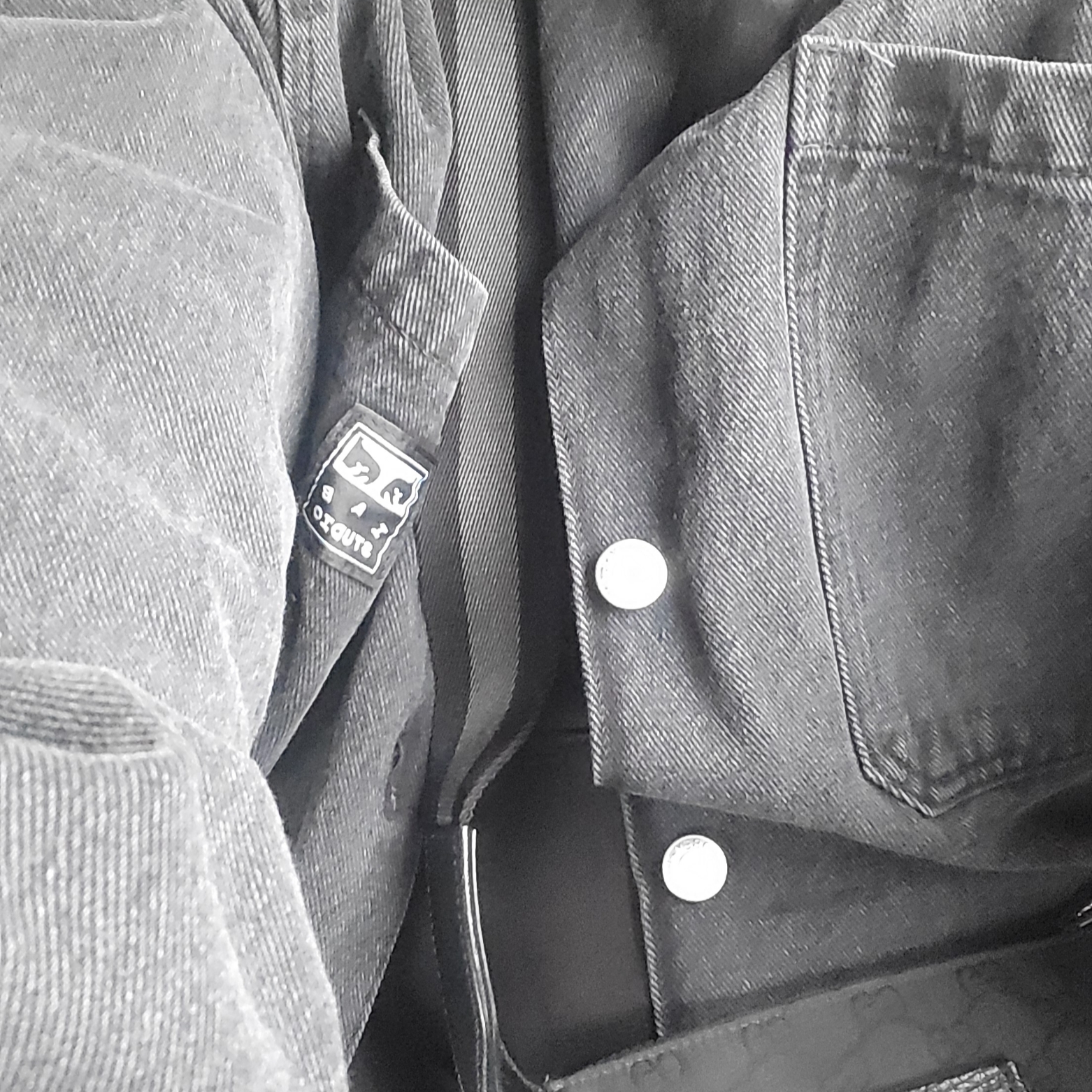 IAB Studio x Obey Painters Shirt Jacket Dusty Black, Gucci Micro GG Ssima Canvas Messenger Bag Black 착용 스타일