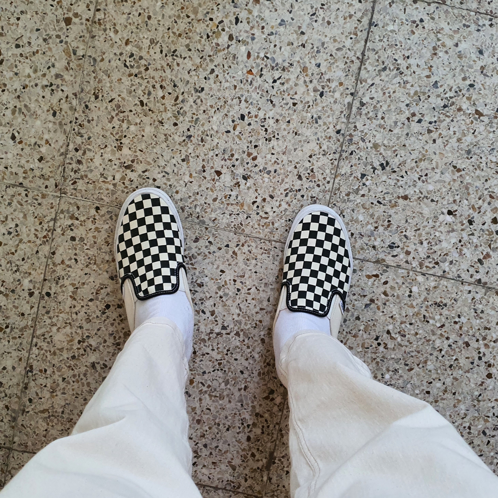 Vans Classic Slip-On Mule Checkerboard Black White 착용 스타일