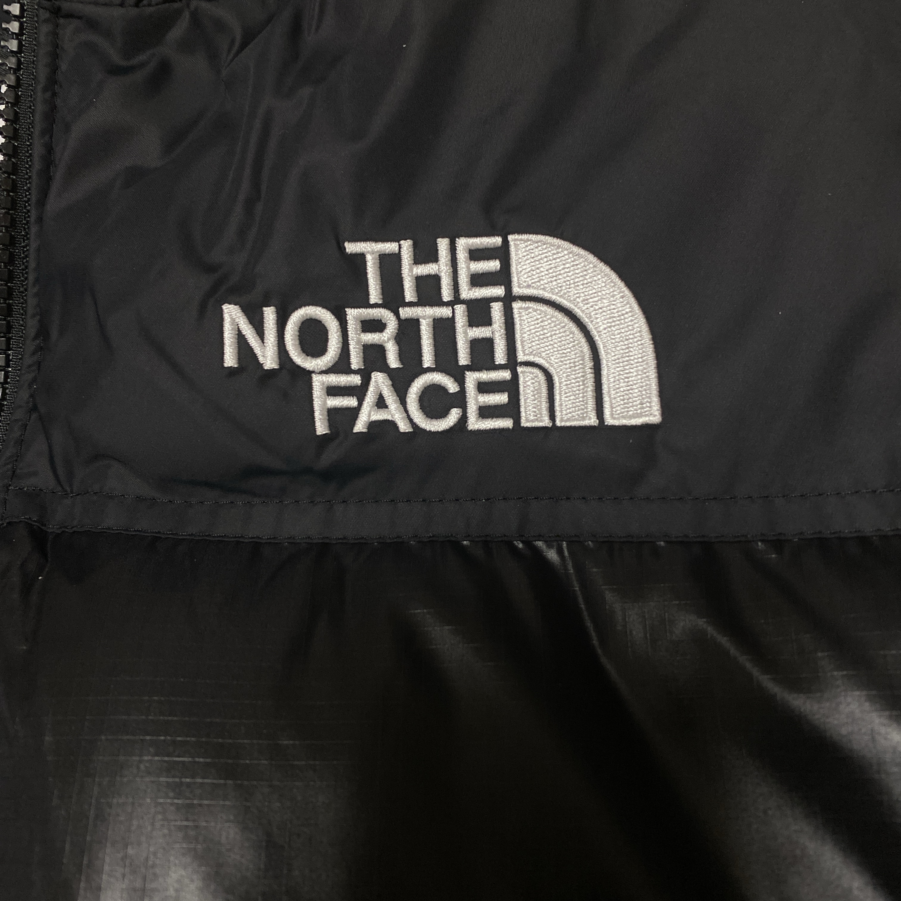 The North Face 1996 Eco Nuptse Jacket Real Black 착용 스타일