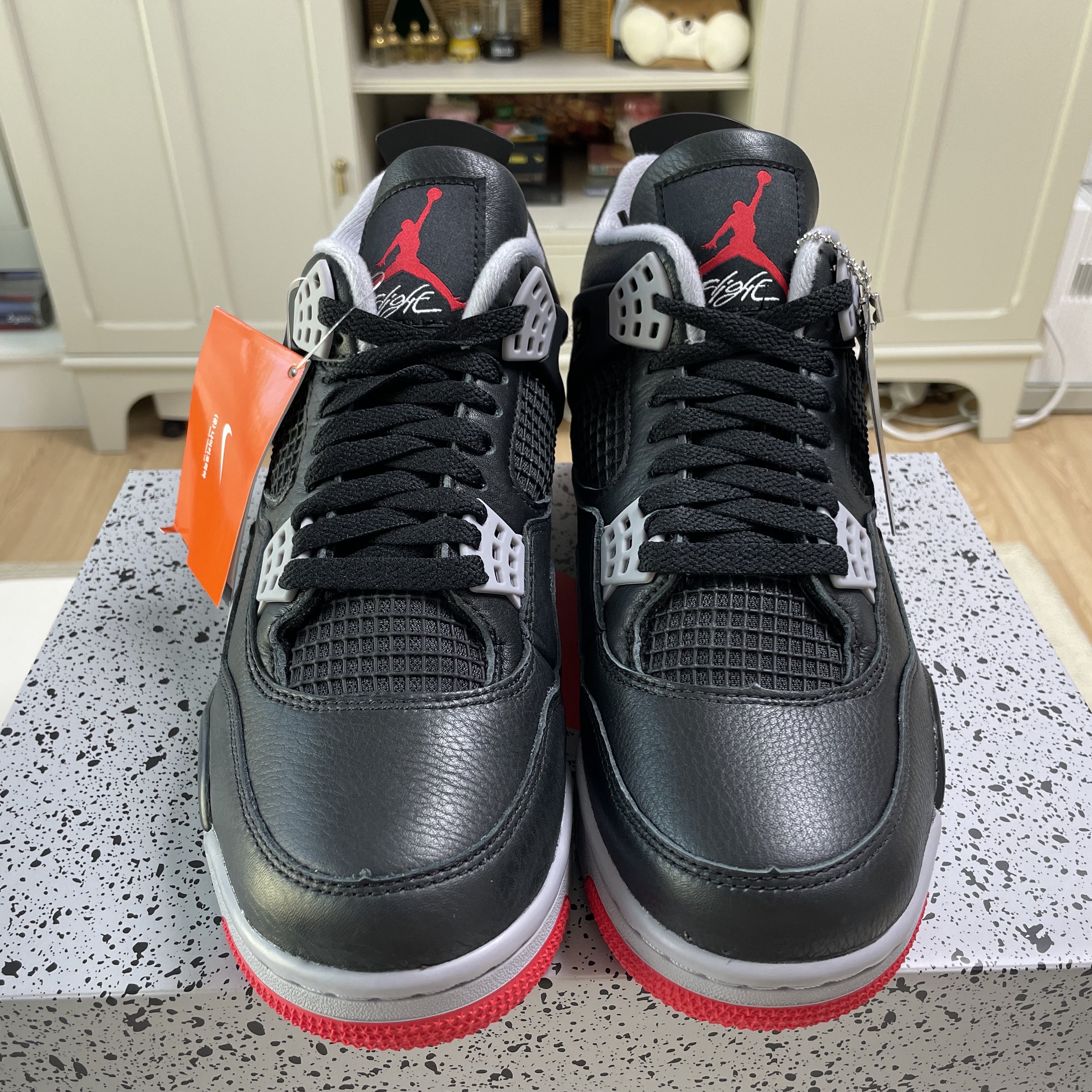 Jordan 4 Retro Bred Reimagined 착용 스타일 - 3