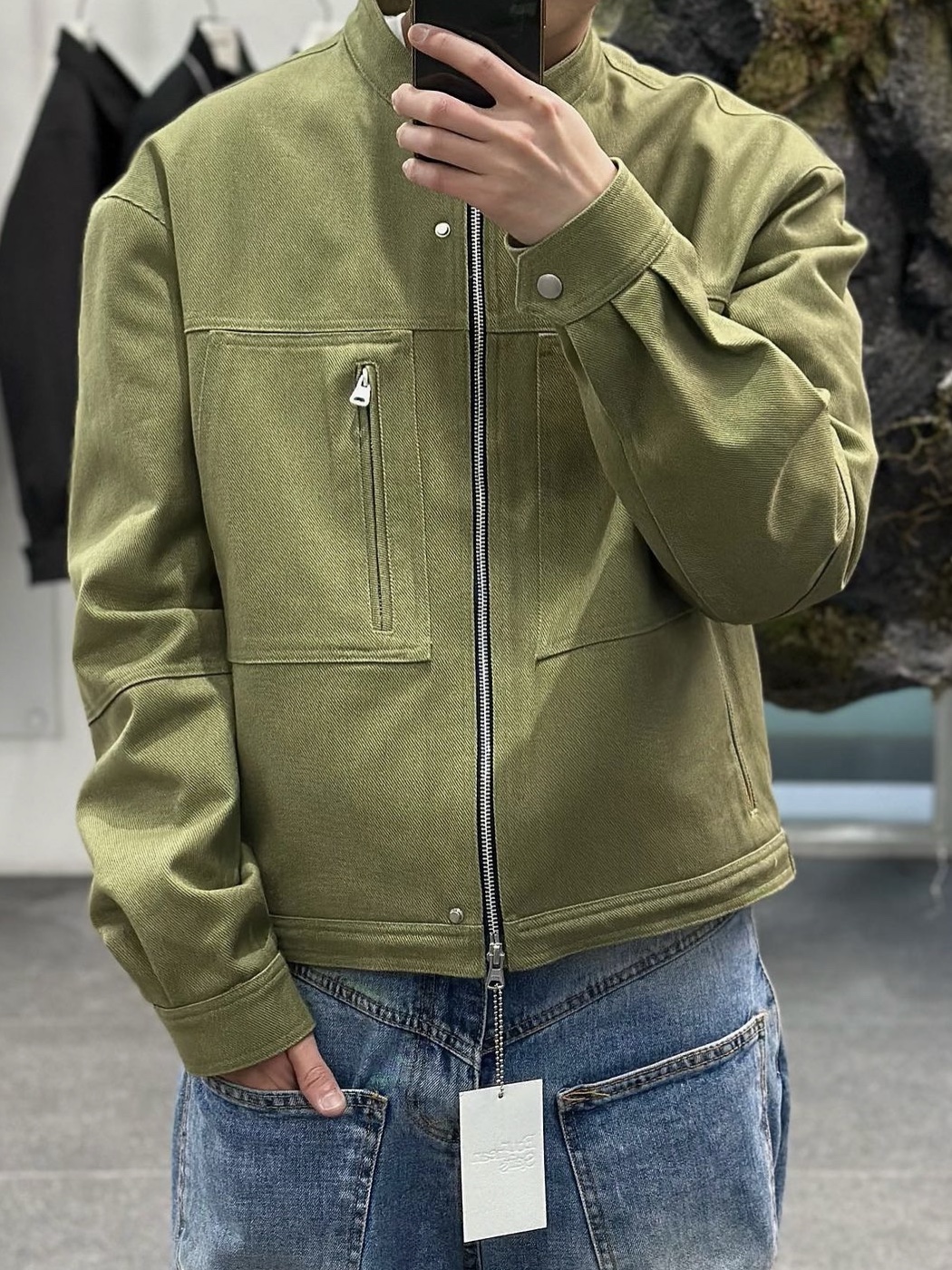 Haleine Carpenter Detail Twill Denim Biker Jacket Olive 착용 스타일
