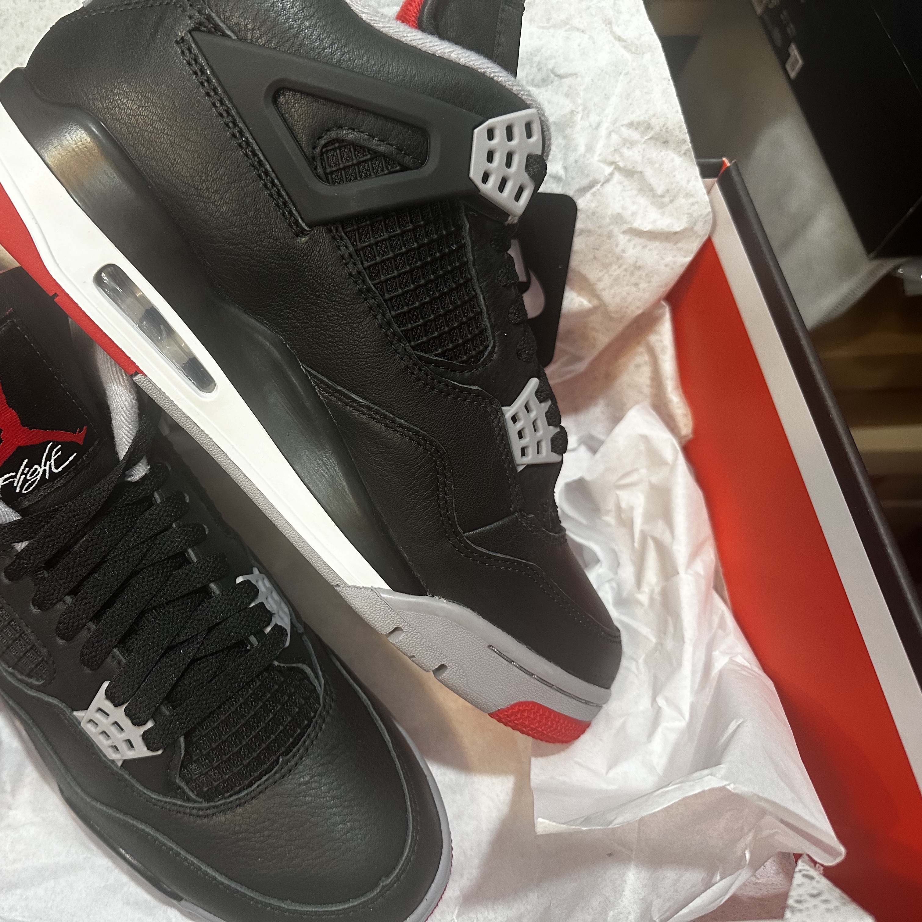 Jordan 4 Retro Bred Reimagined 착용 스타일 - 4