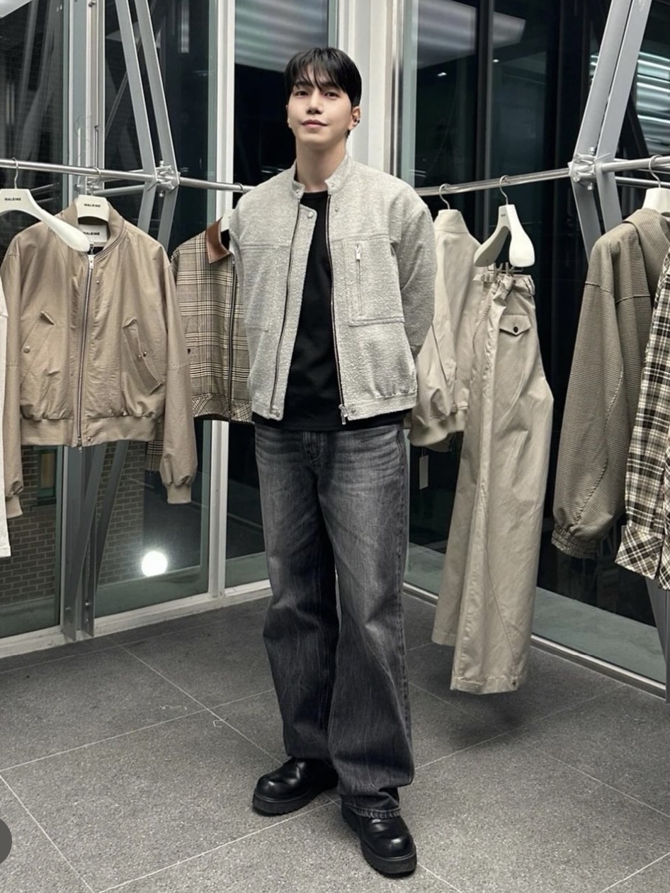 Haleine Wool Check Carpenter Detail Biker Jacket Greyish Beige, Haleine Round Zipperneck 3D Blouson Khaki Beige 착용 스타일