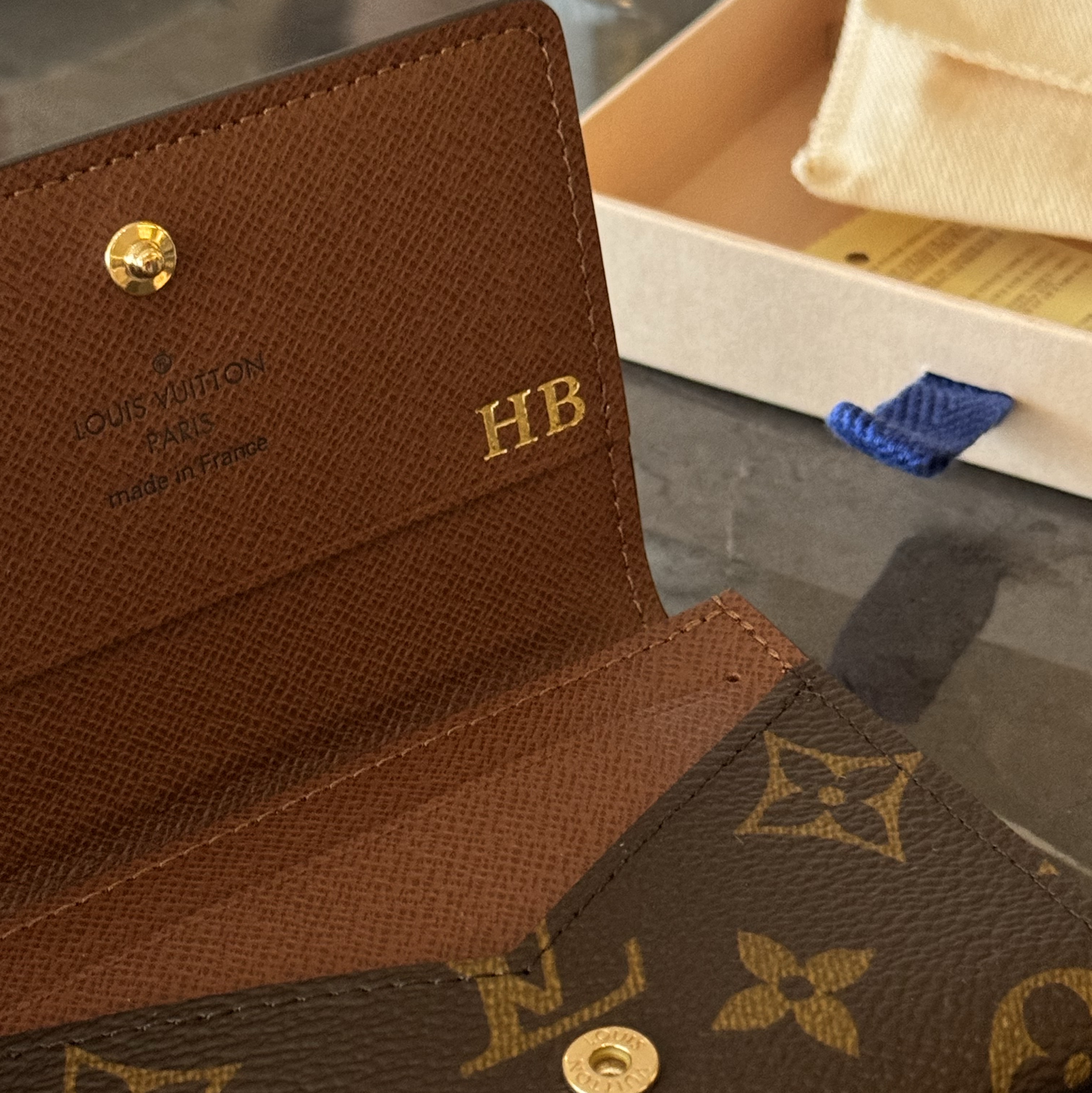 Louis Vuitton Envelope Business Card Holder Monogram 착용 스타일