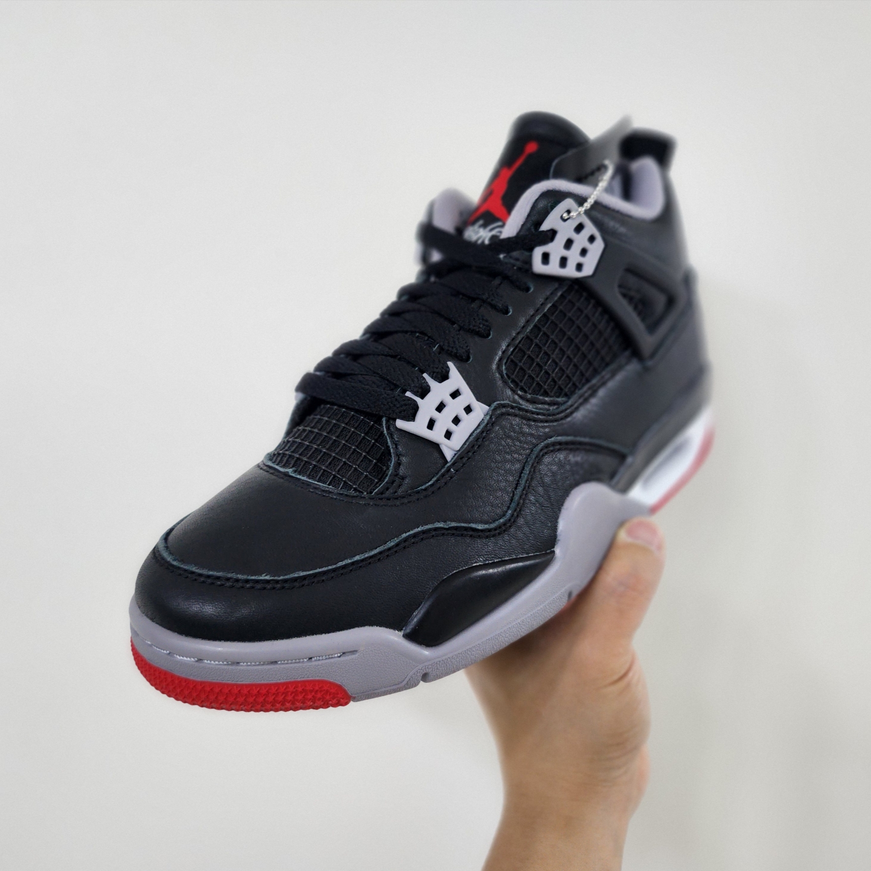 Jordan 4 Retro Bred Reimagined 착용 스타일 - 1