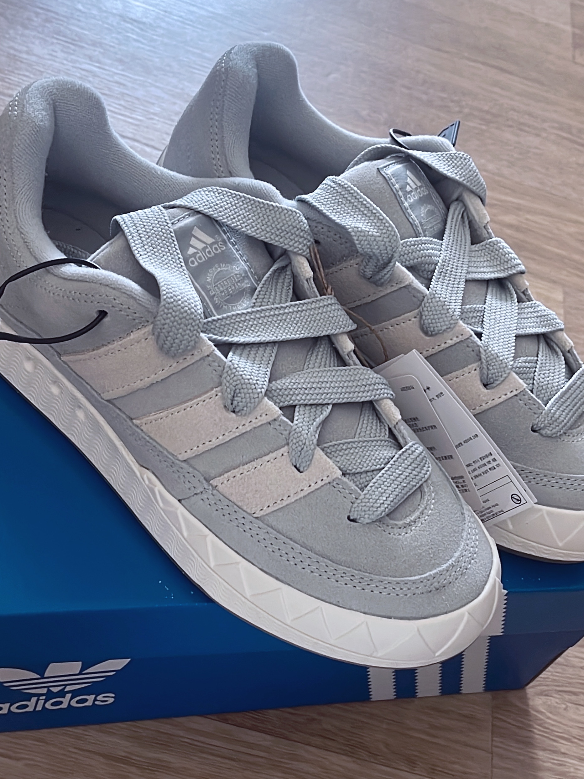 Adidas Adimatic Wonder Silver 착용 스타일