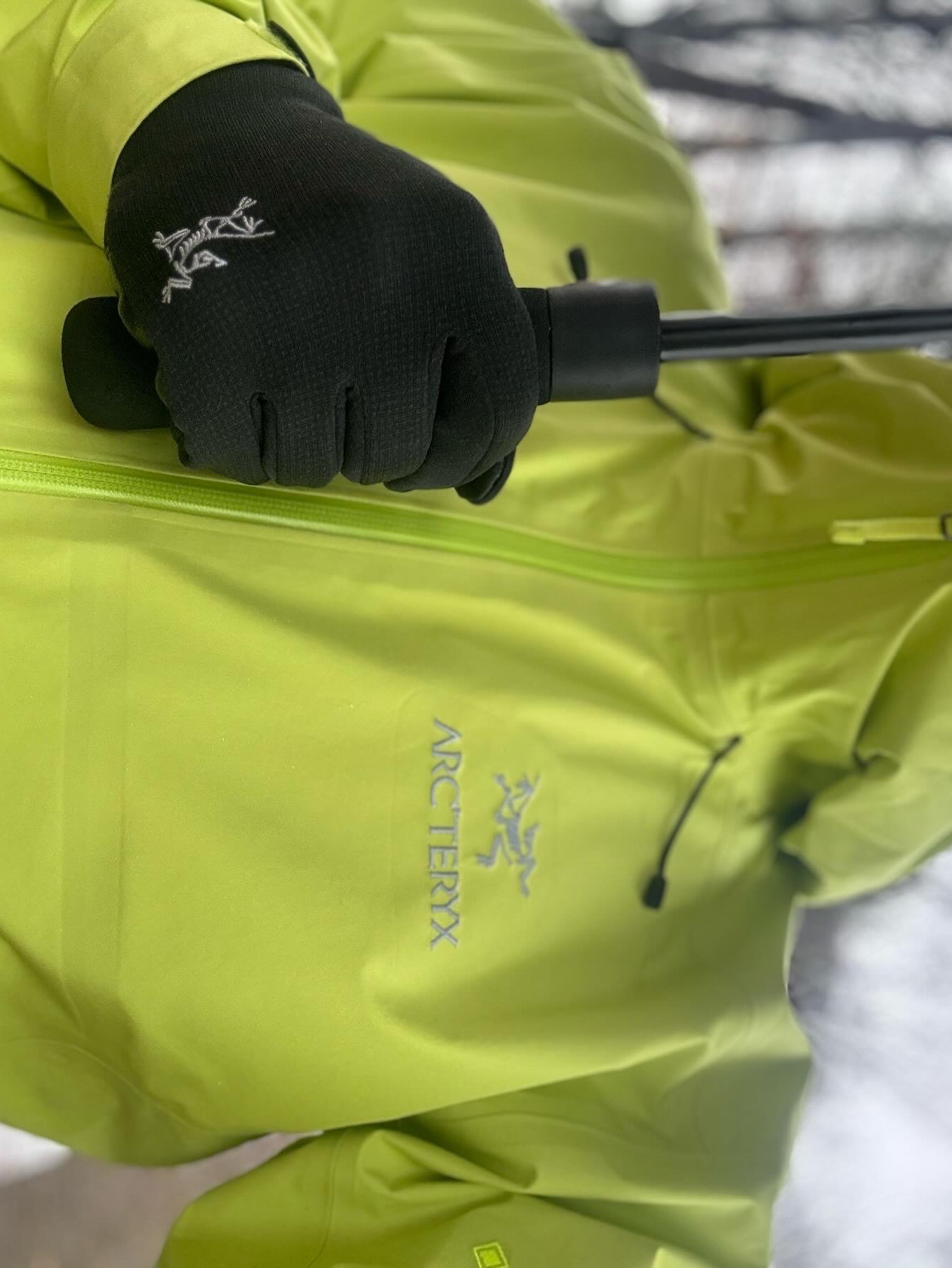Arc'teryx Beta LT Jacket Offlime, Arc'teryx Venta Glove Black 착용 스타일 - 1