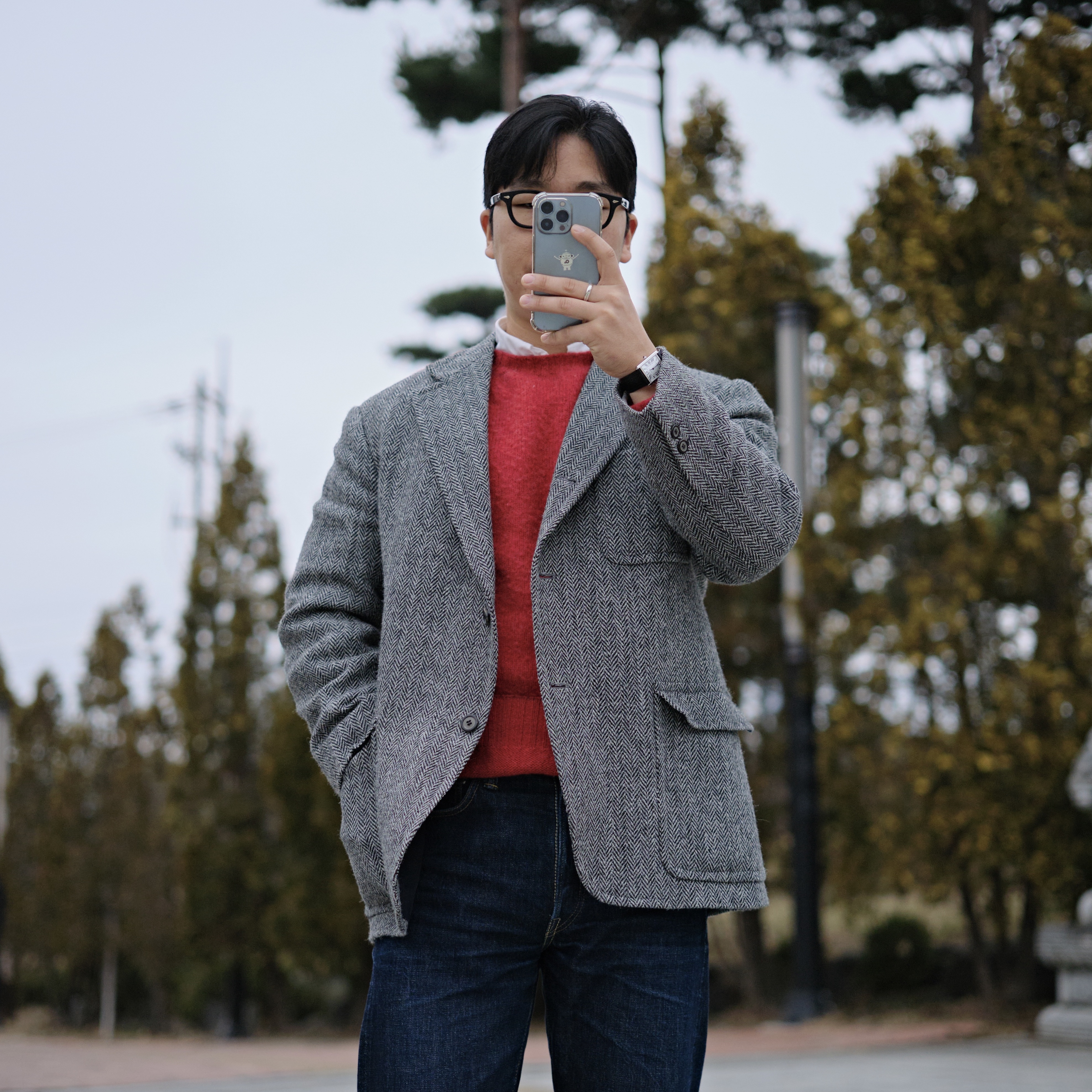 Harley of Scotland Shaggy Dog Crewneck Sweater Tudor 착용 스타일 - 5