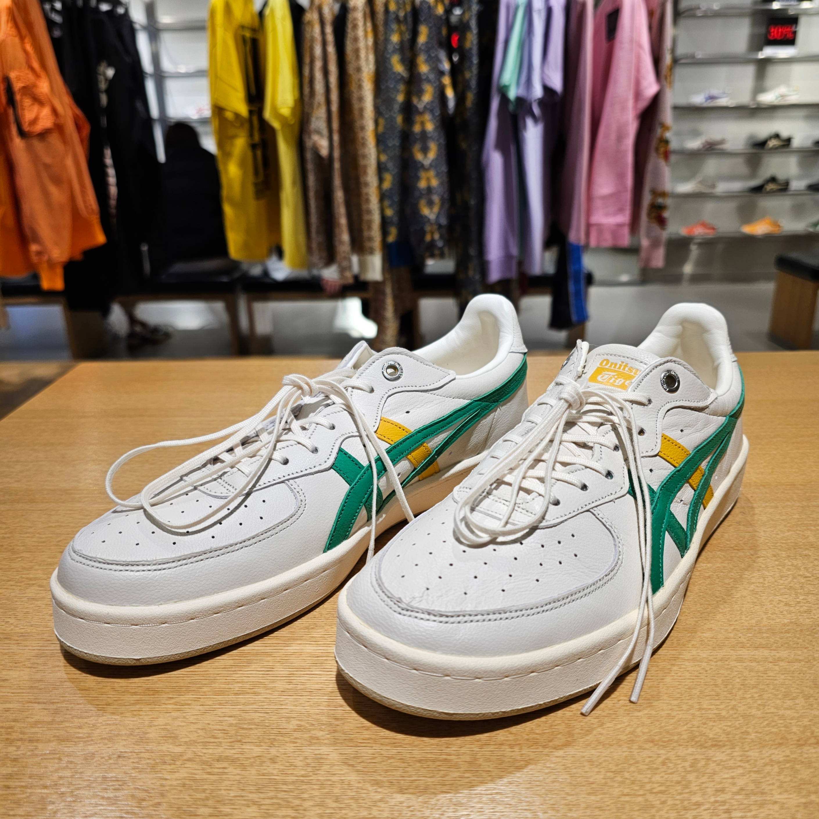 Onitsuka Tiger GSM SD Cream Cilantro 착용 스타일 - 2
