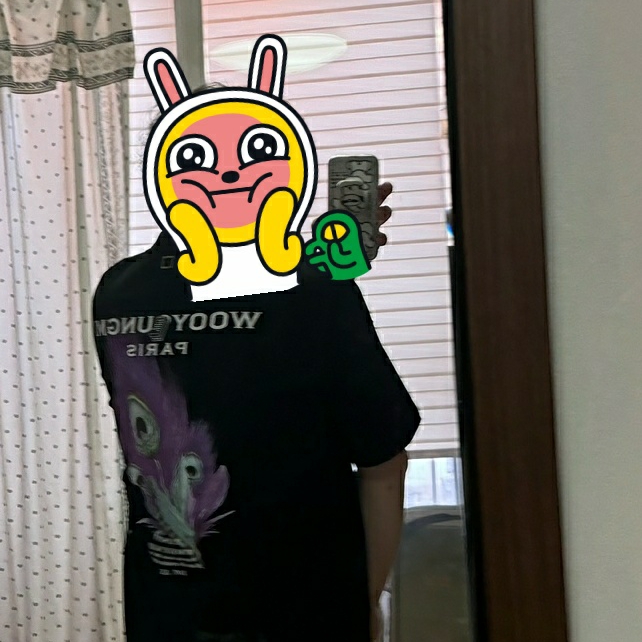Wooyoungmi Feather Back Logo T-Shirt Black - 23SS 착용 스타일