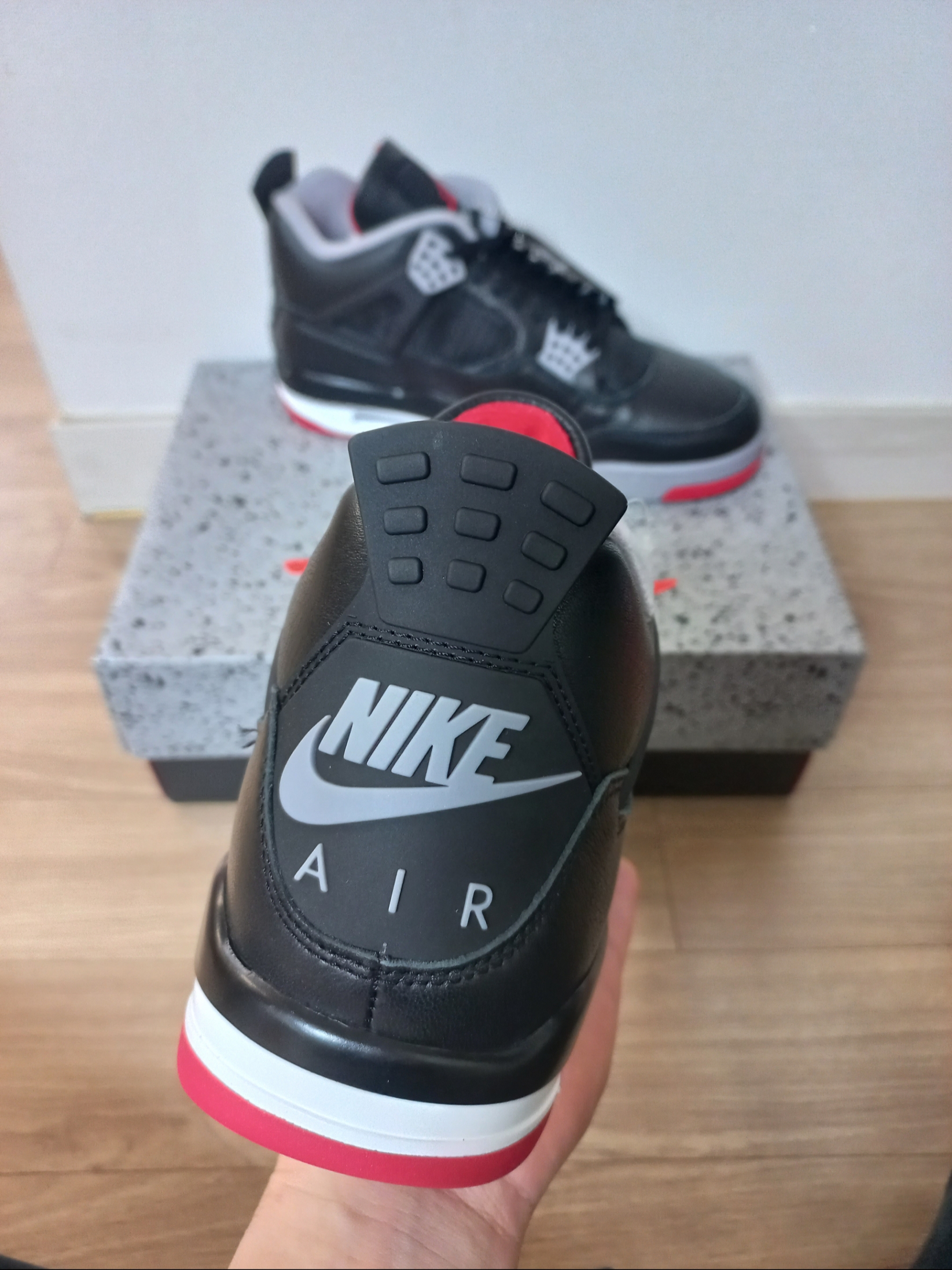 Jordan 4 Retro Bred Reimagined 착용 스타일 - 2
