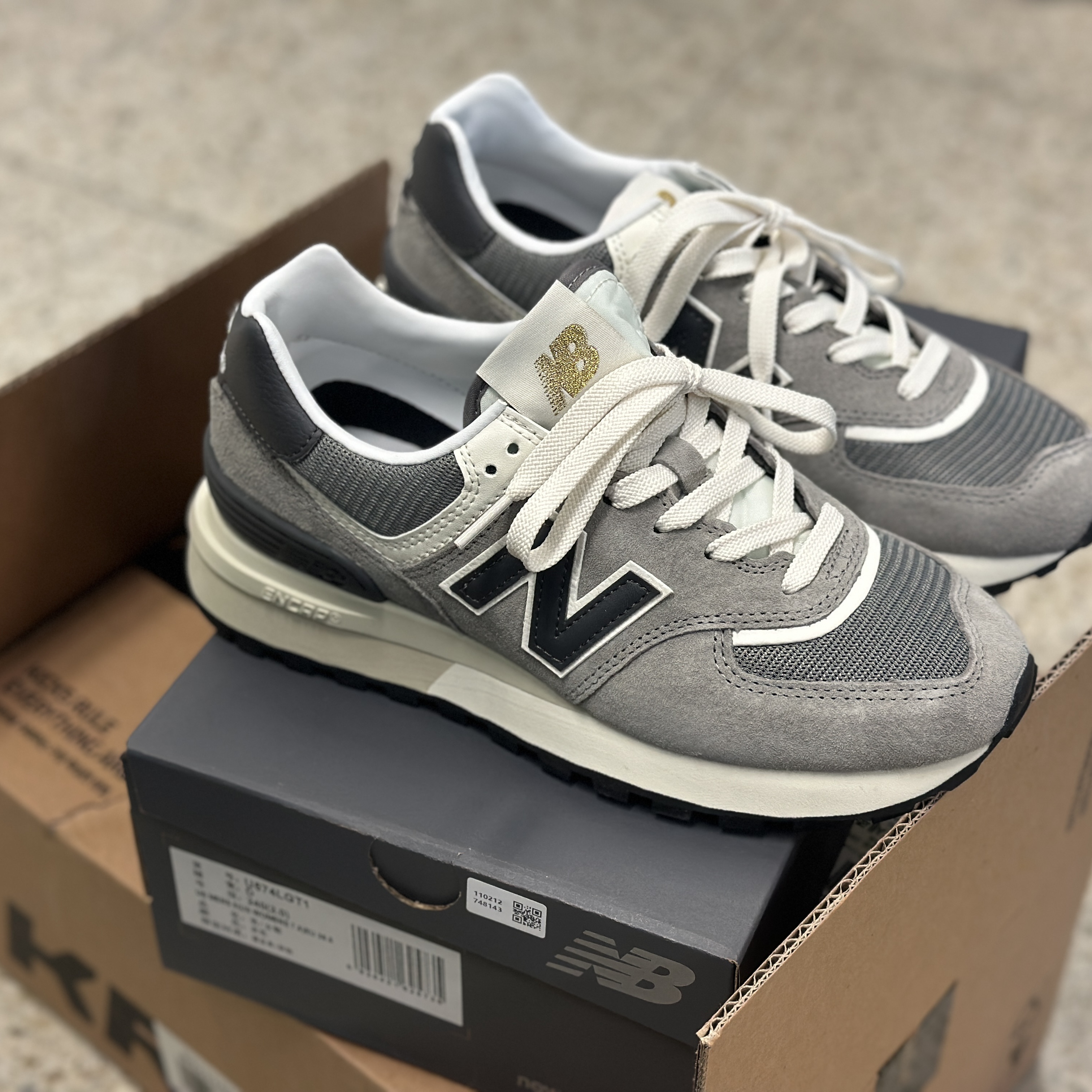 New Balance 574 Legacy Grey 착용 스타일