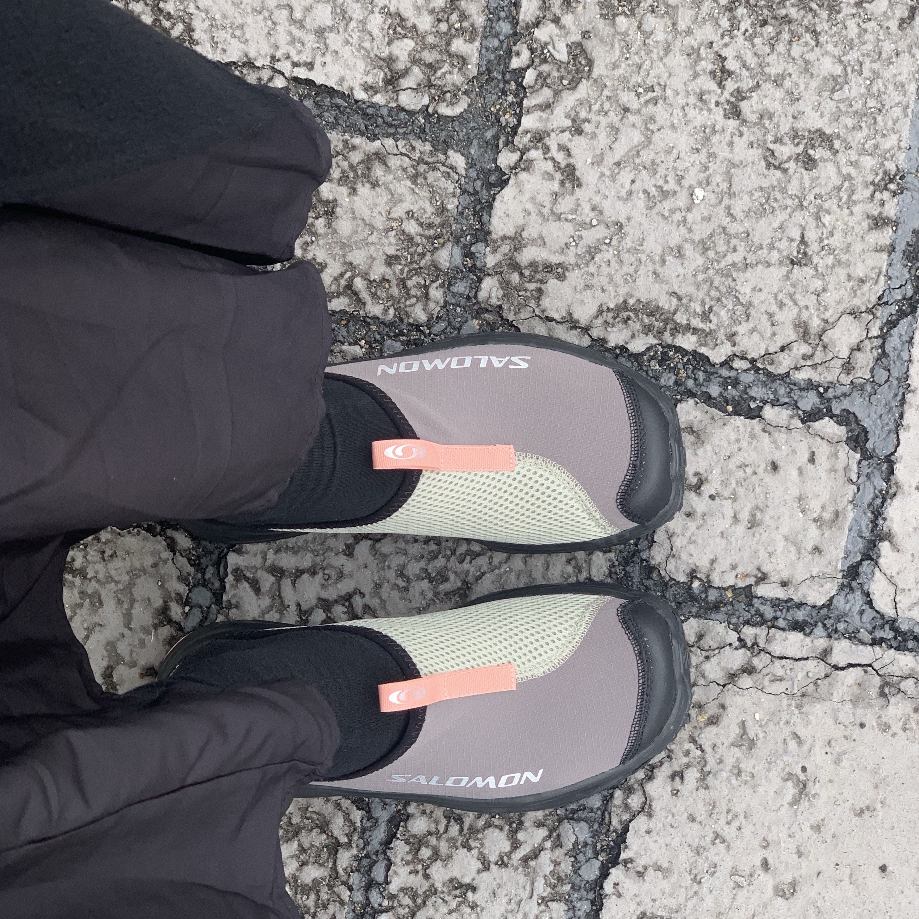 Salomon RX Slide 3.0 Pewter 착용 스타일