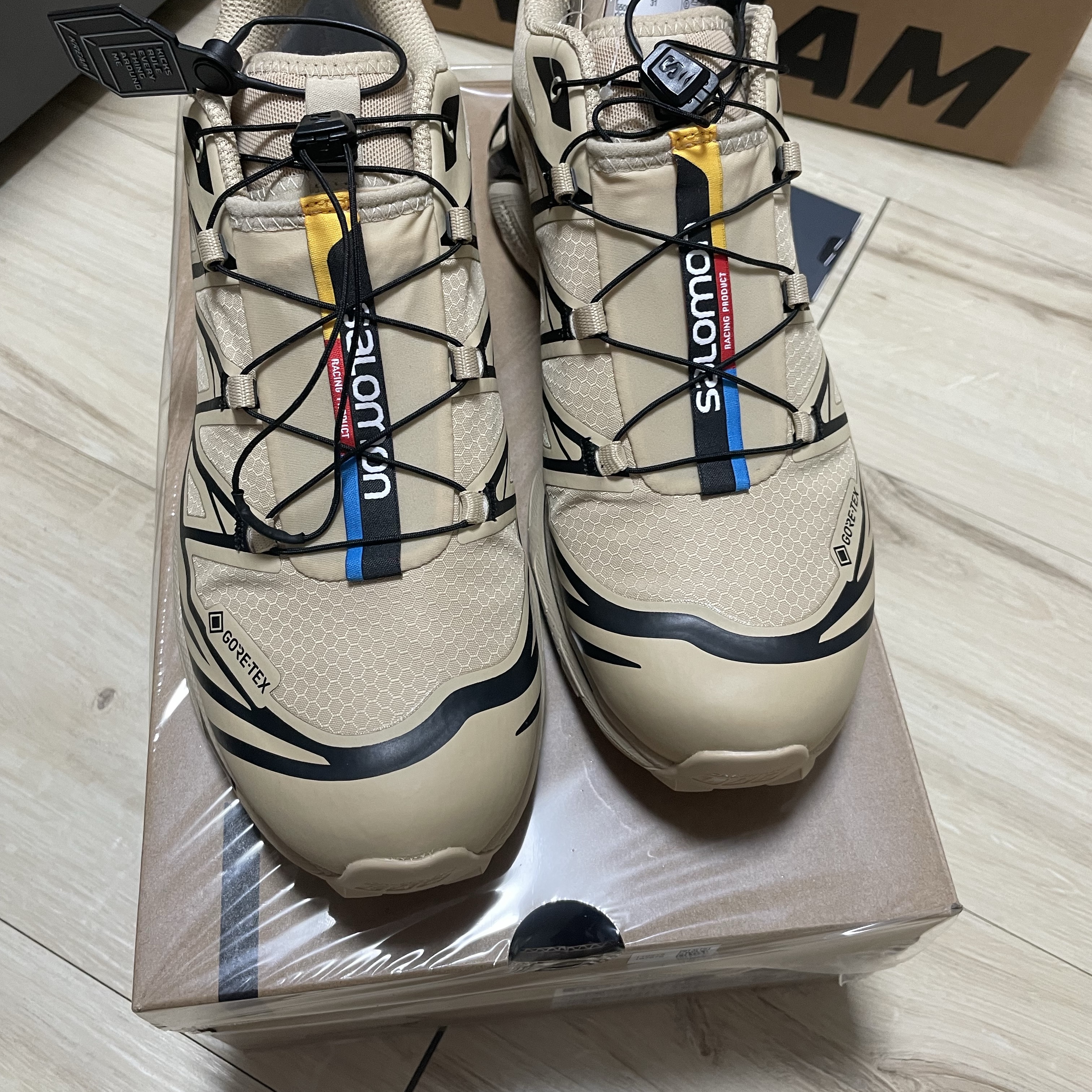 Salomon XT-6 GTX Safari Black 착용 스타일 - 3