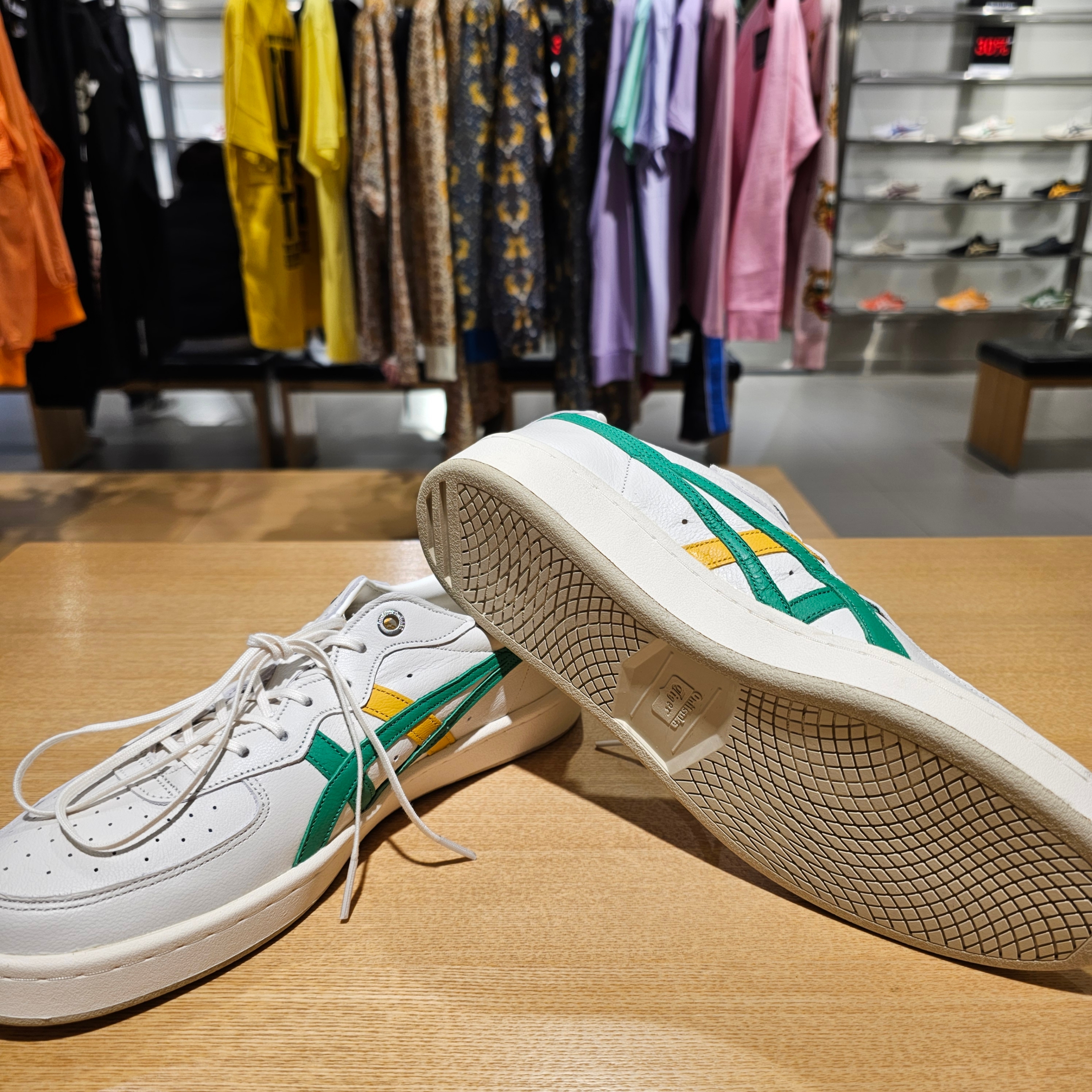 Onitsuka Tiger GSM SD Cream Cilantro 착용 스타일 - 4