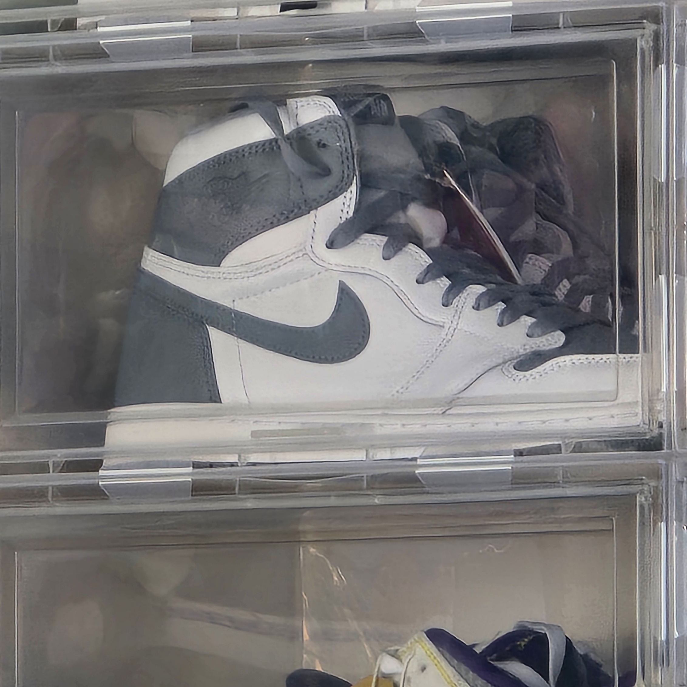 Jordan 1 Retro High OG Stealth 착용 스타일