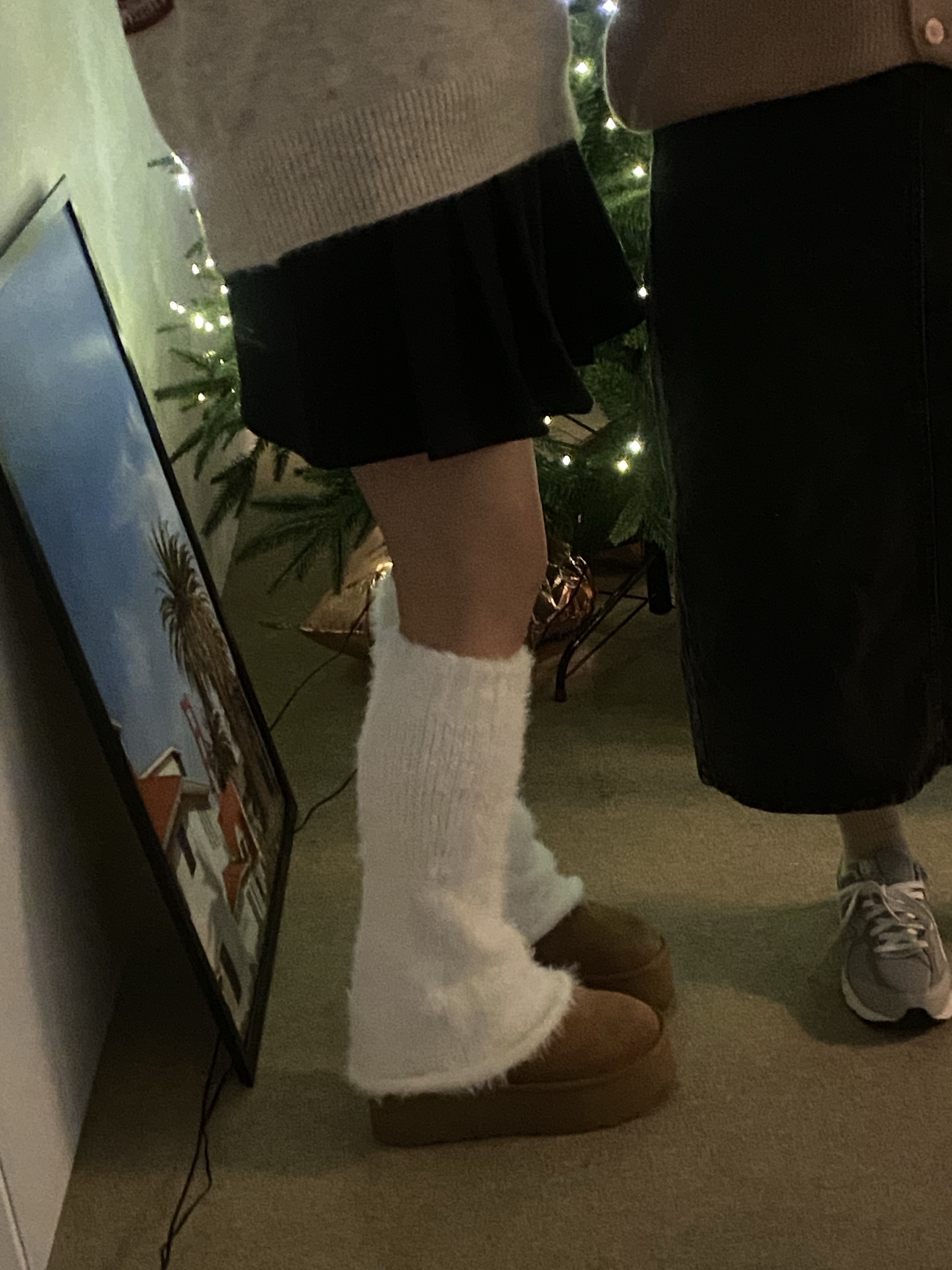 (W) UGG Classic Ultra Mini Platform Boots Chestnut 착용 스타일 - 2