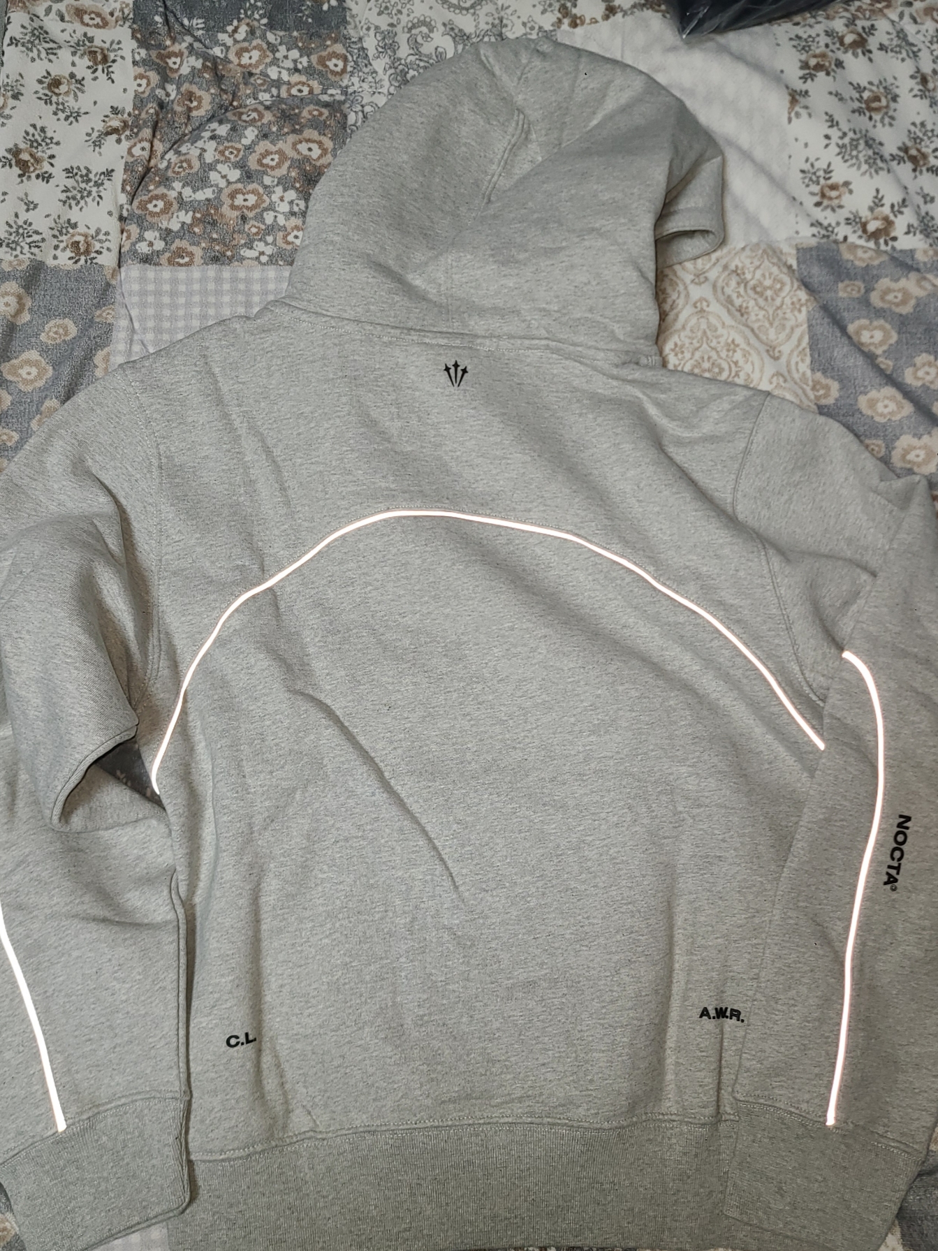 Nike x Drake Nocta Cardinal Stock Essential Hoodie Grey - US/EU, Nike x Drake Nocta Cardinal Stock Essential Hoodie Grey - Asia 착용 스타일 - 3
