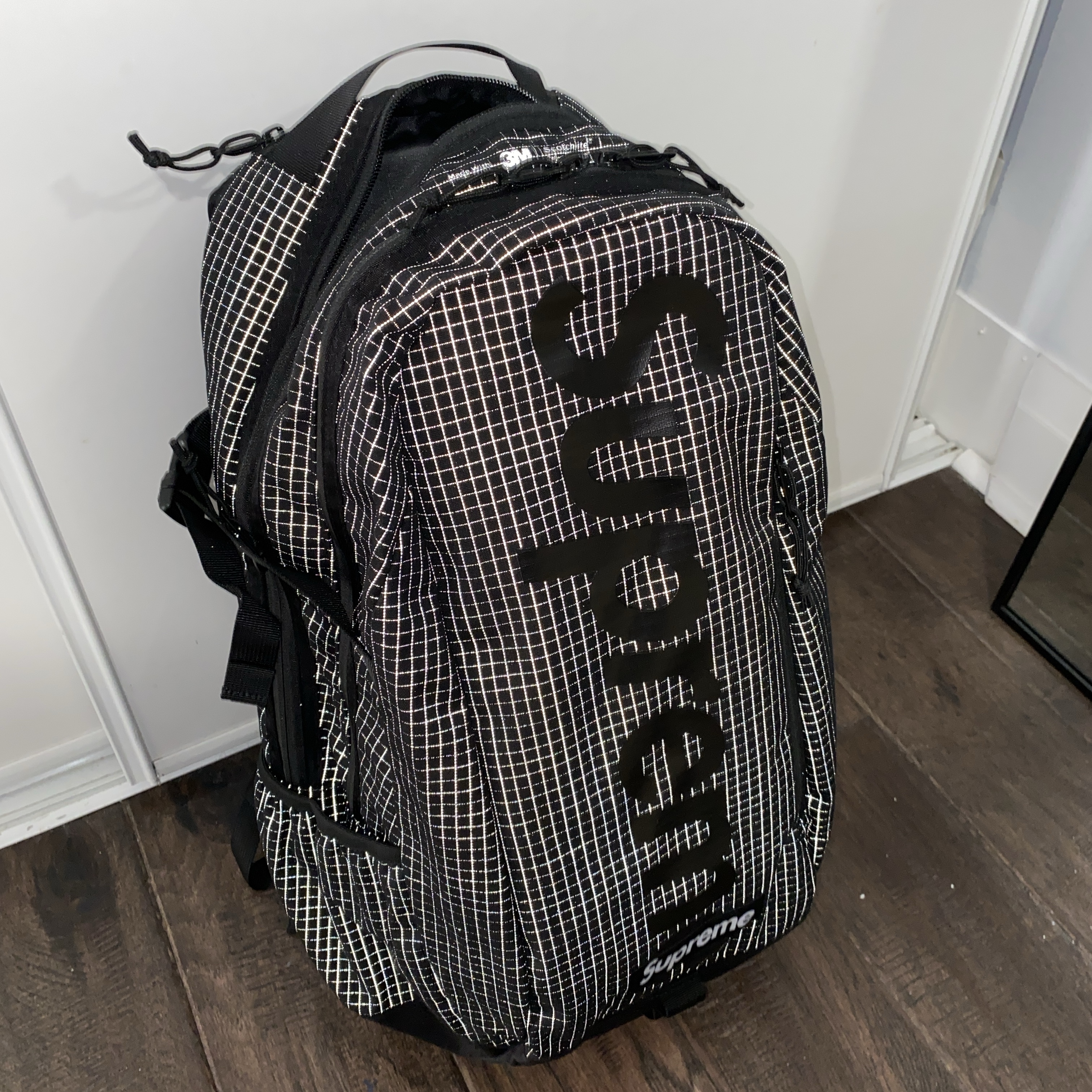 Supreme Backpack Black - 24SS 착용 스타일 - 3