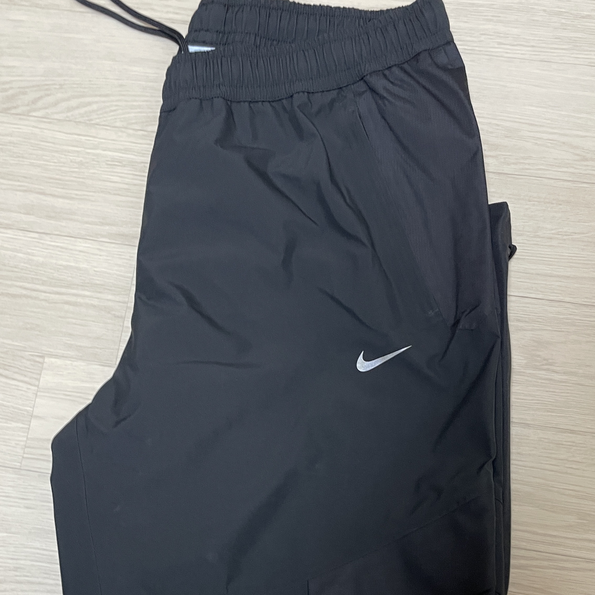 Nike x Drake Nocta 8K Peaks Track Pants Black (FZ3480-010) 착용 스타일 - 1