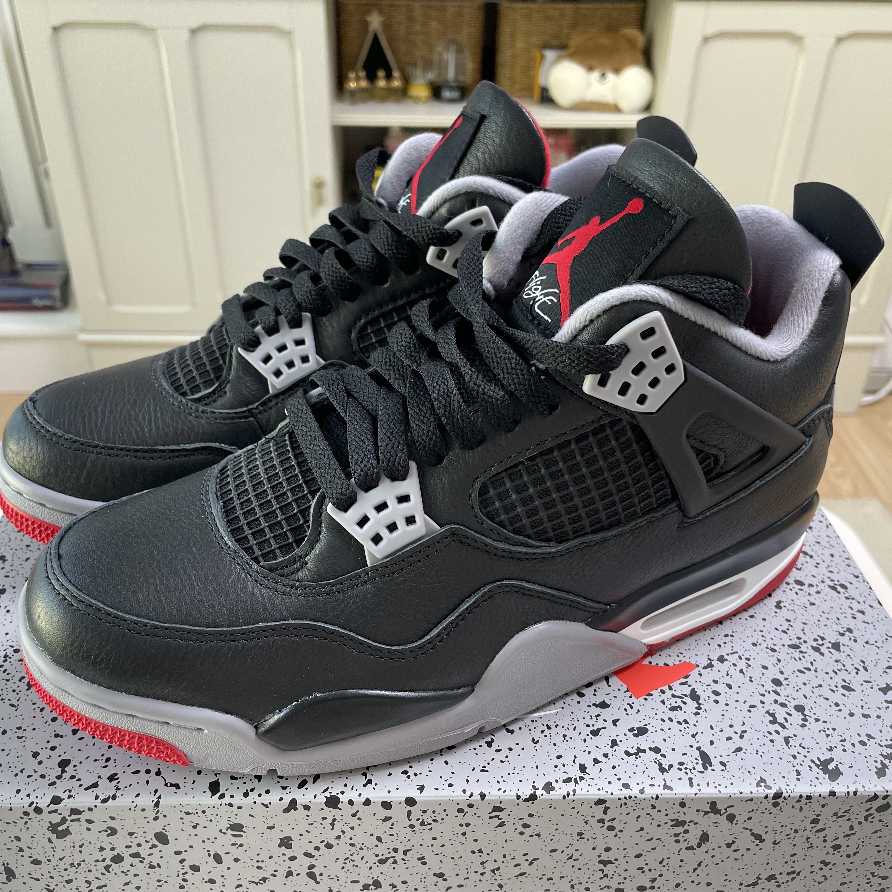 Jordan 4 Retro Bred Reimagined 착용 스타일 - 2