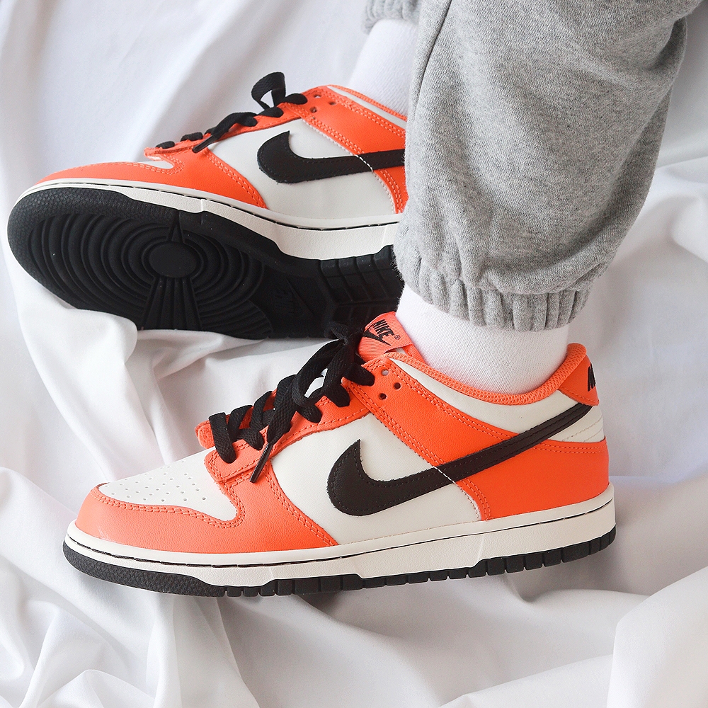 (GS) Nike Dunk Low Safety Orange 착용 스타일