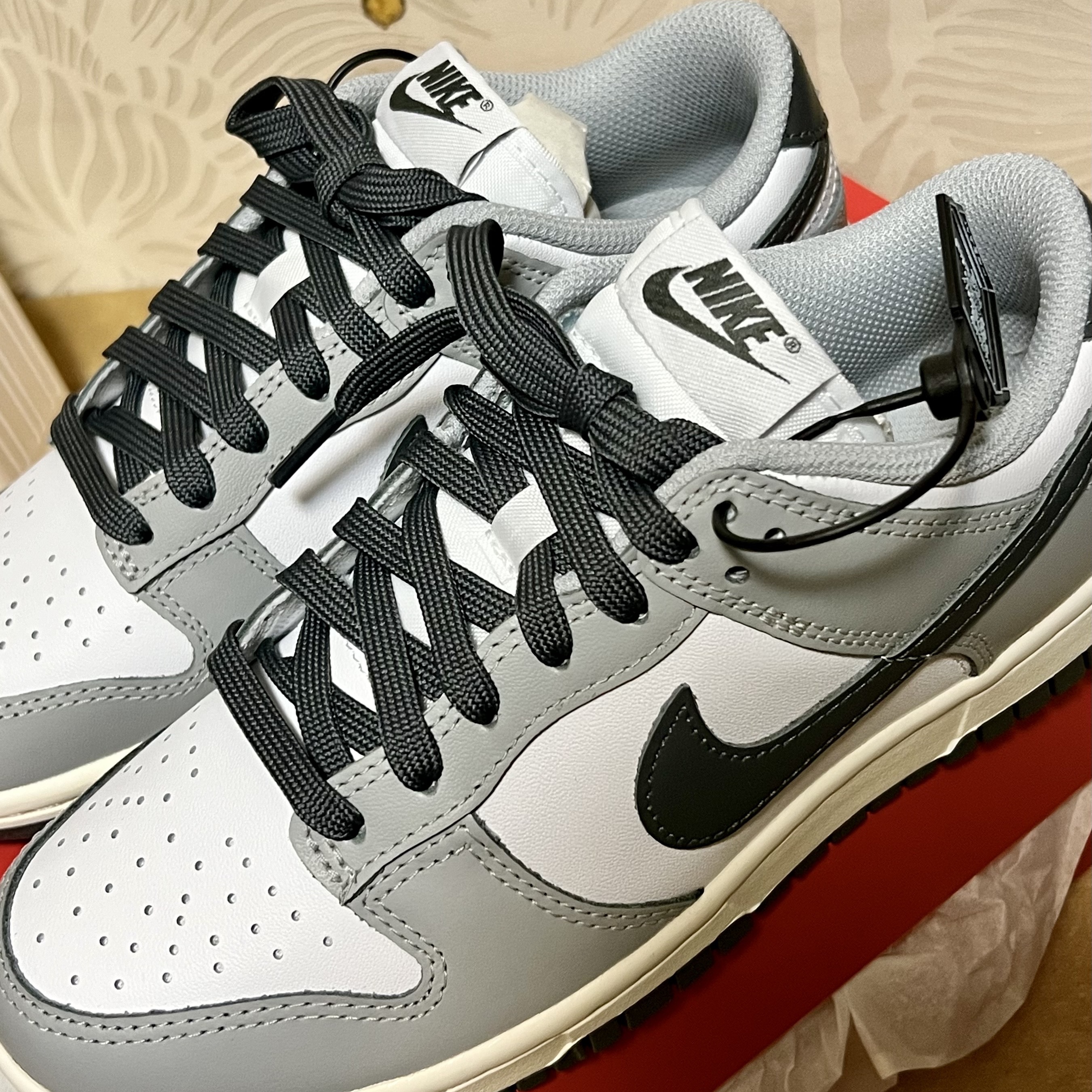 (W) Nike Dunk Low Light Smoke Grey 착용 스타일