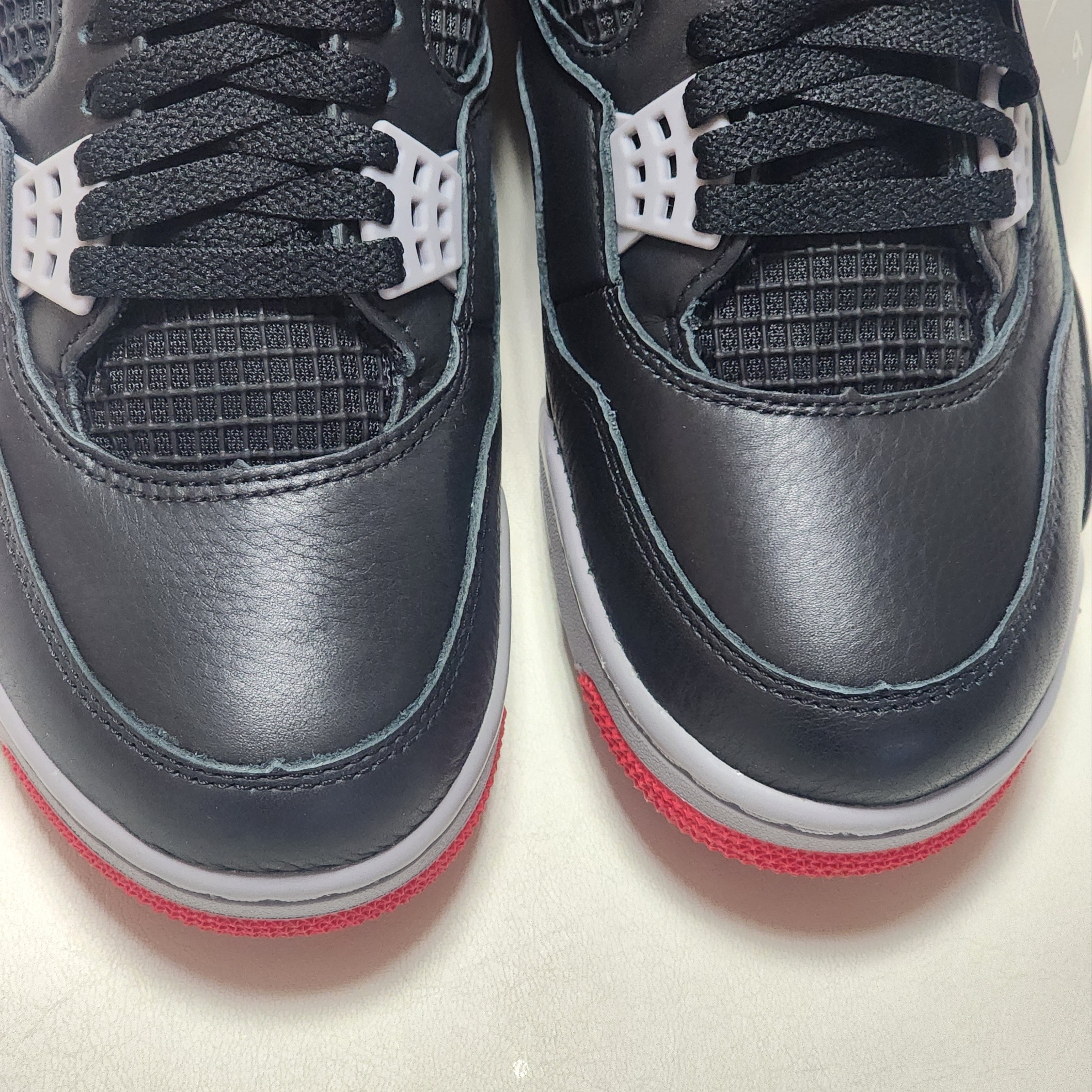 Jordan 4 Retro Bred Reimagined 착용 스타일 - 2