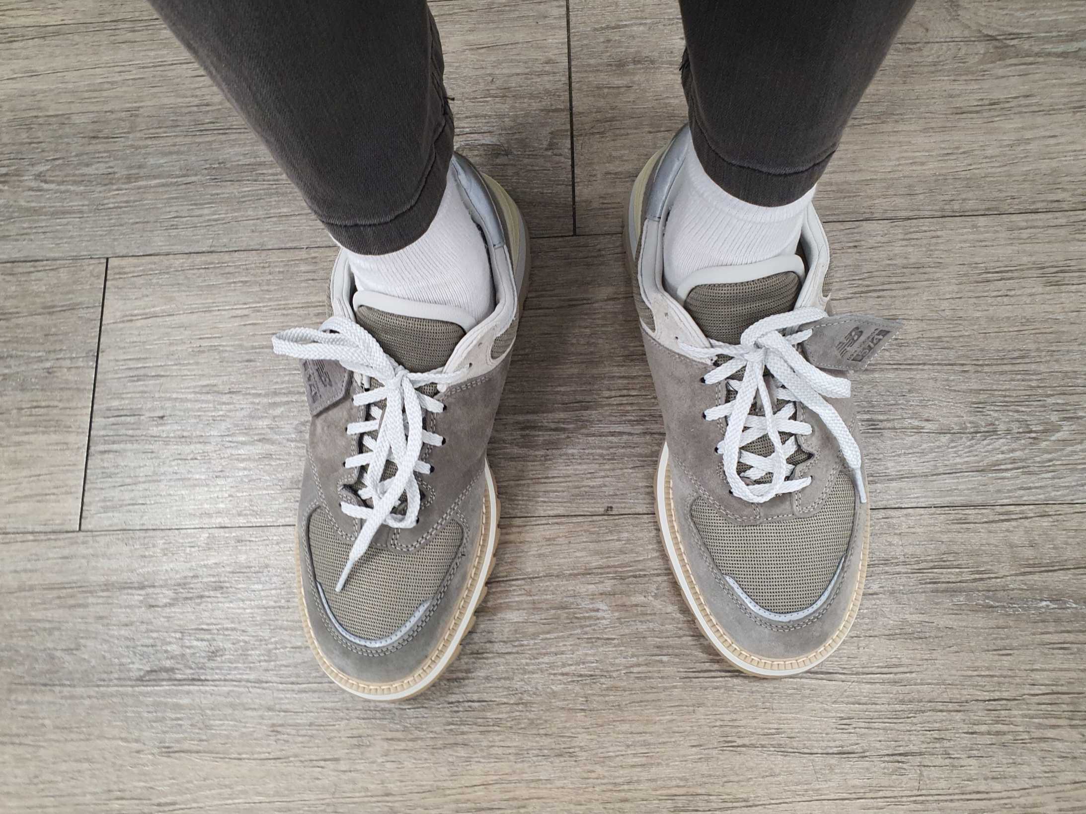 New Balance x Tokyo Design Studio 574 Grey Dune 착용 스타일